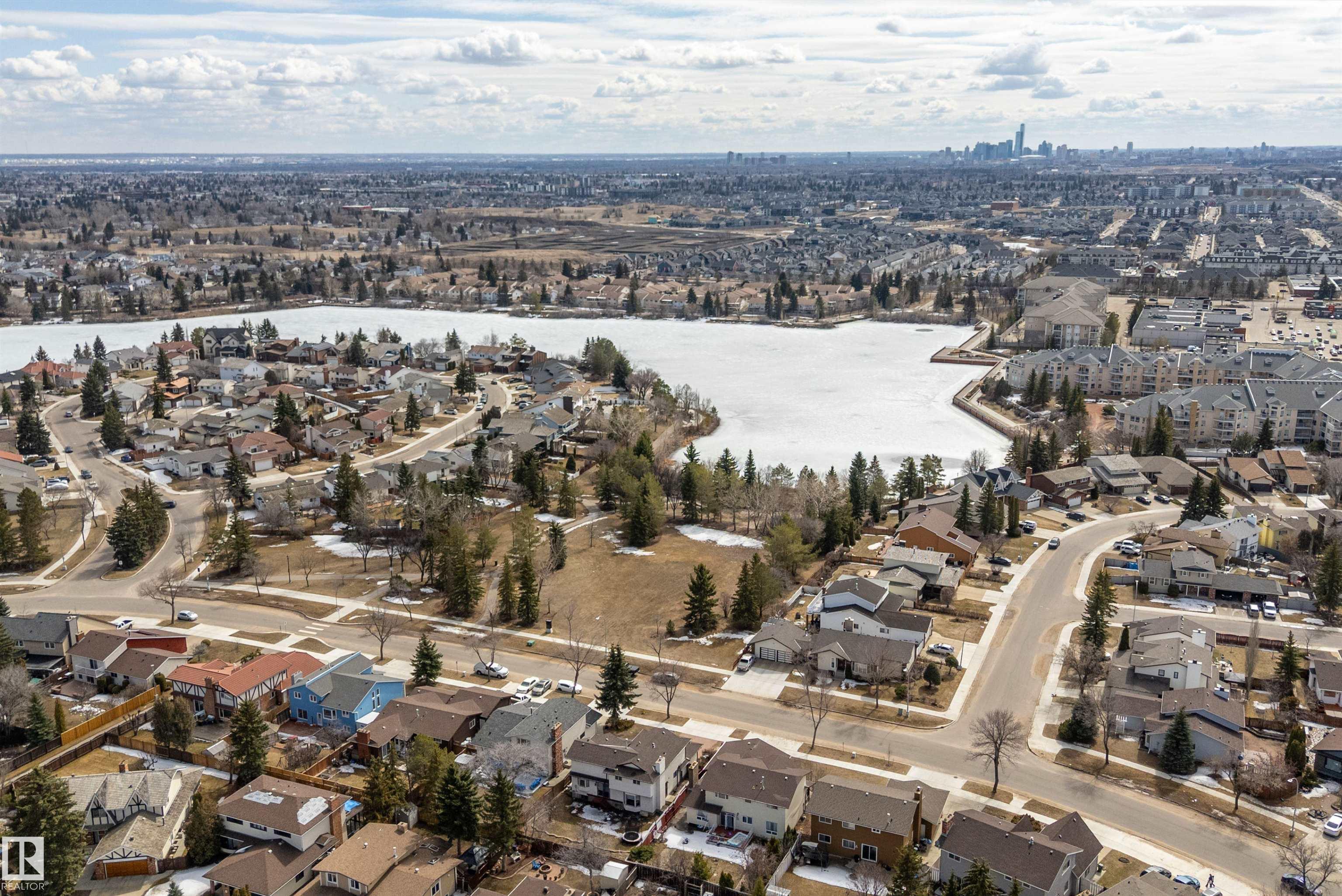 Photo 53 at 11020 158 Avenue NW, Beaumaris, Edmonton