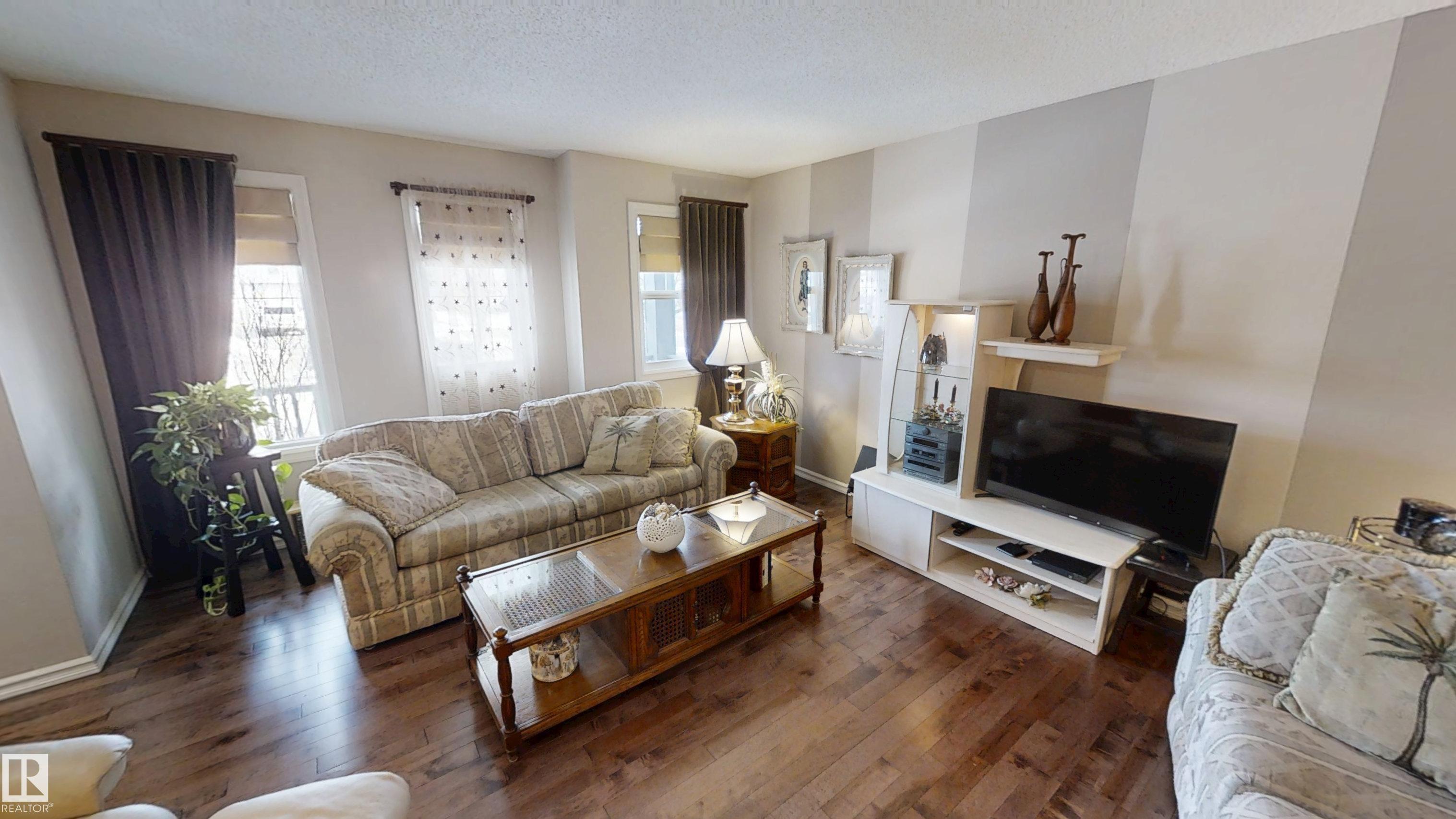 8627 173 Avenue NW, Klarvatten, Edmonton