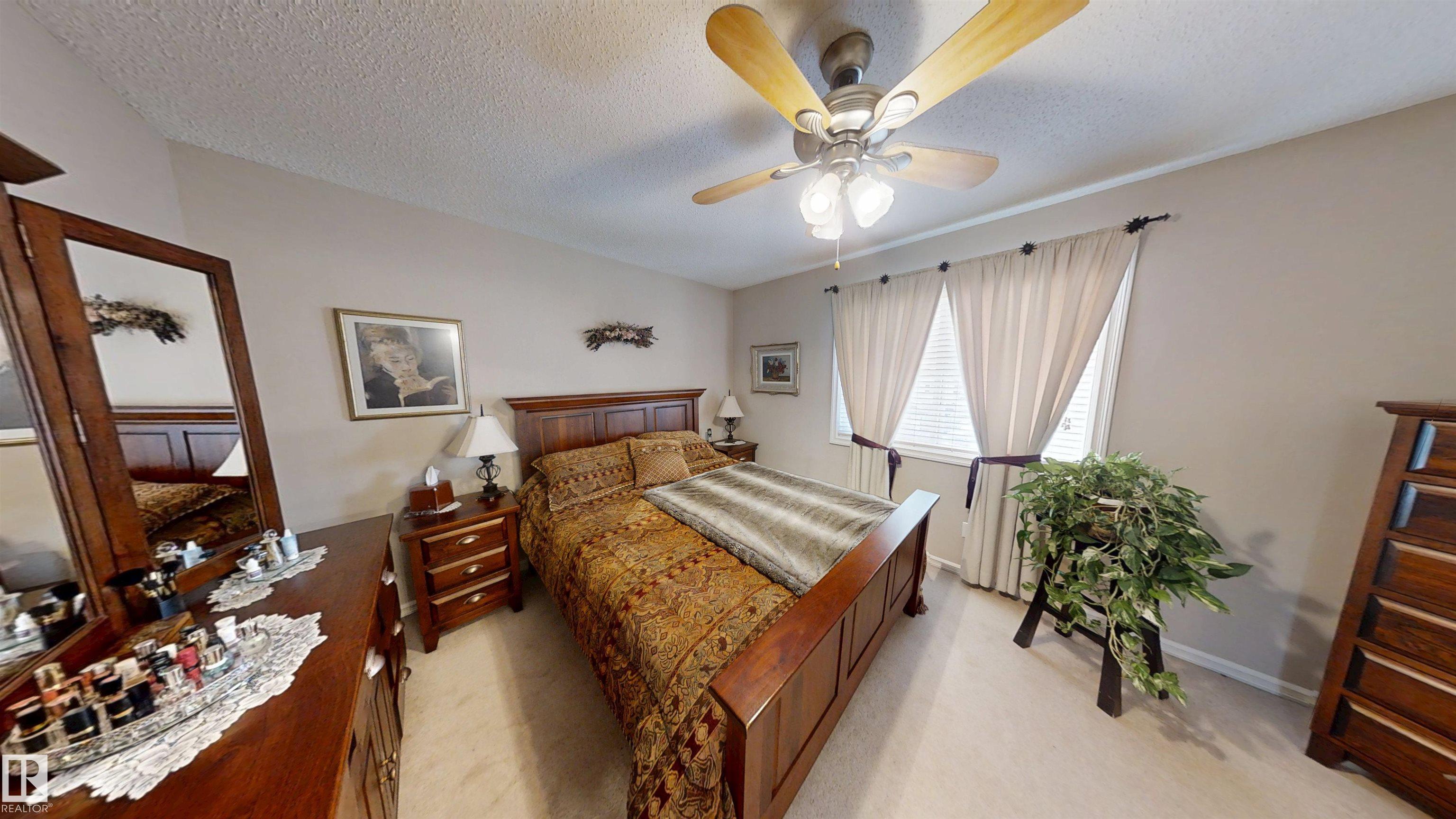 Photo 9 at 8627 173 Avenue NW, Klarvatten, Edmonton