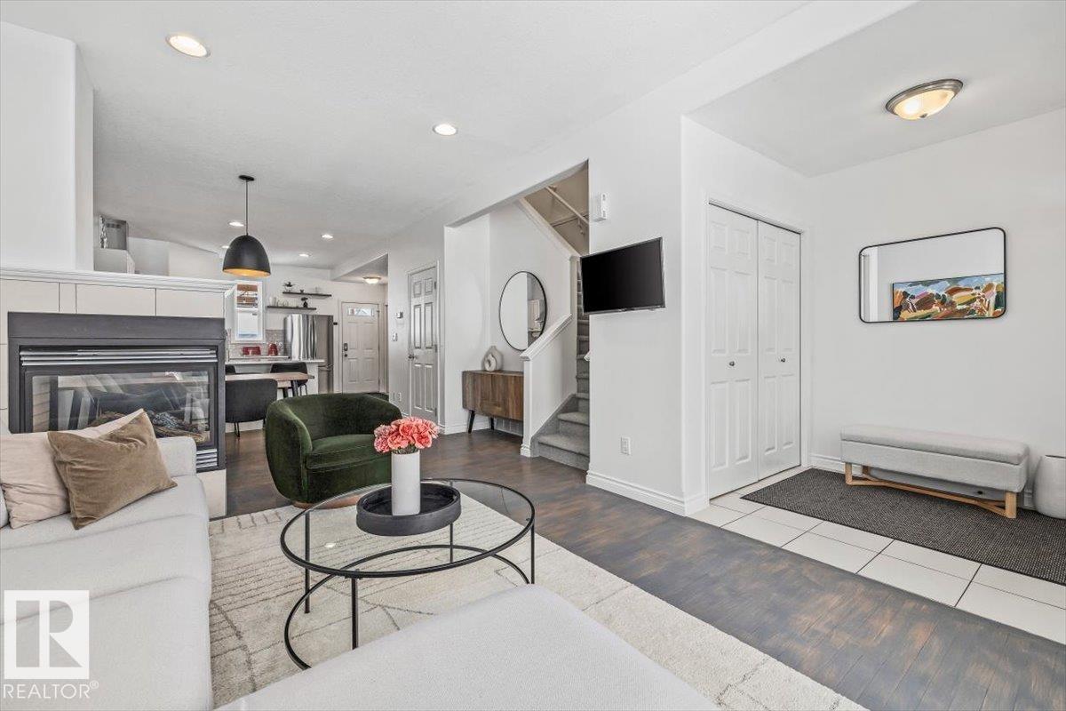 8737 83 Avenue NW, Bonnie Doon, Edmonton