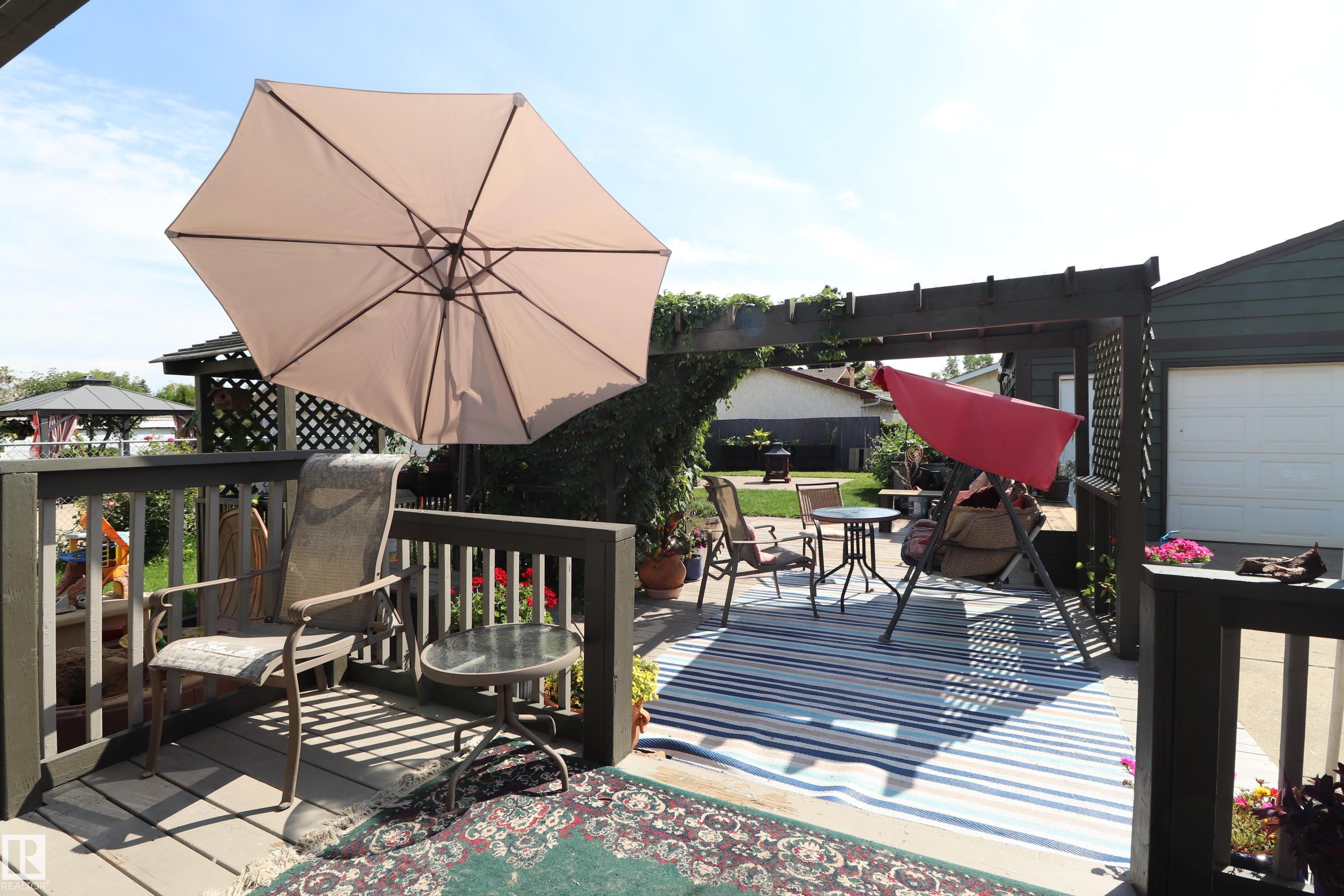 Photo 14 at 4123 136 Avenue NW, Sifton Park, Edmonton