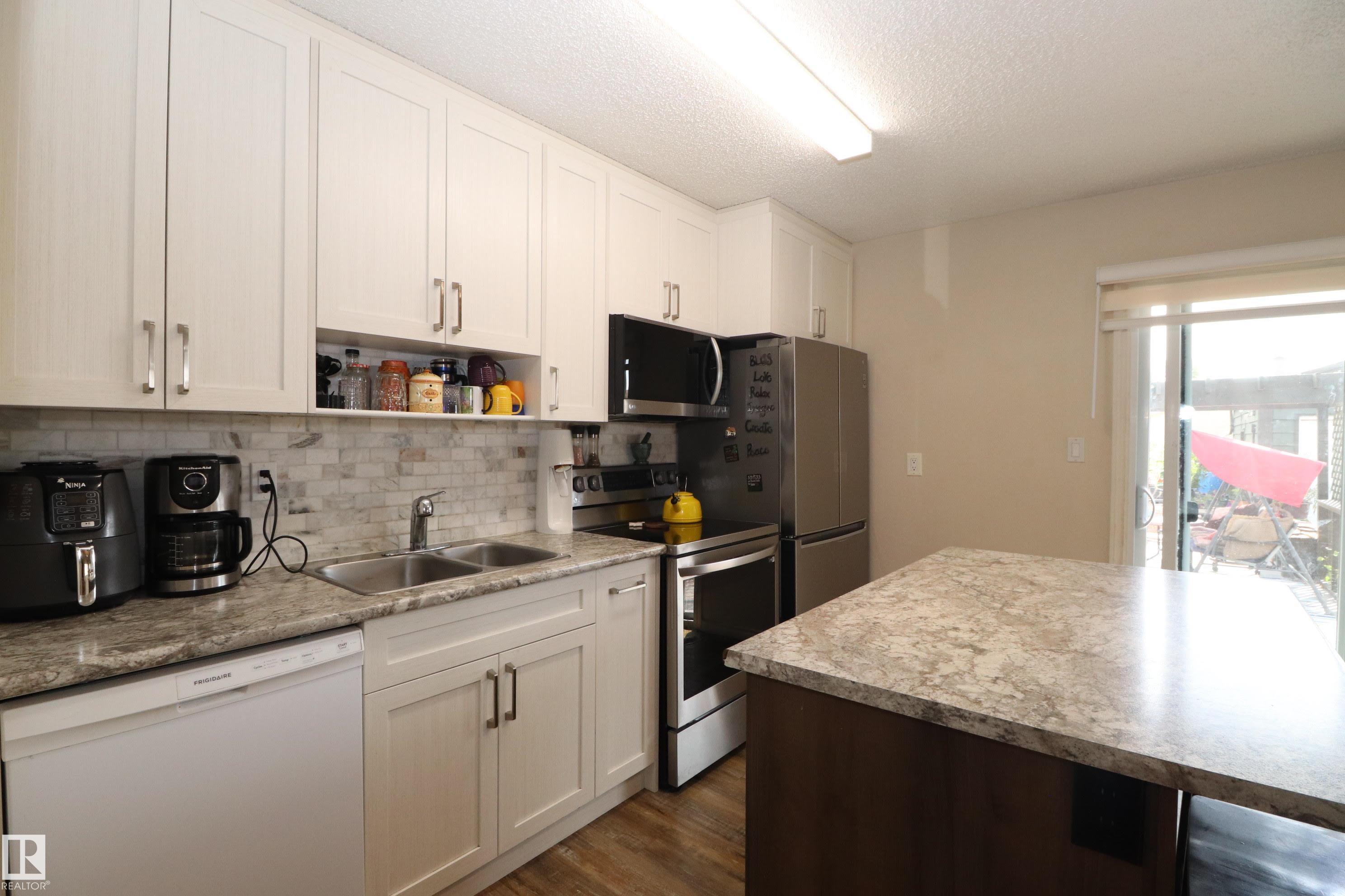 4123 136 Avenue NW, Sifton Park, Edmonton