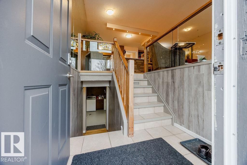 Photo 28 at 16807 80 Avenue NW, Elmwood, Edmonton