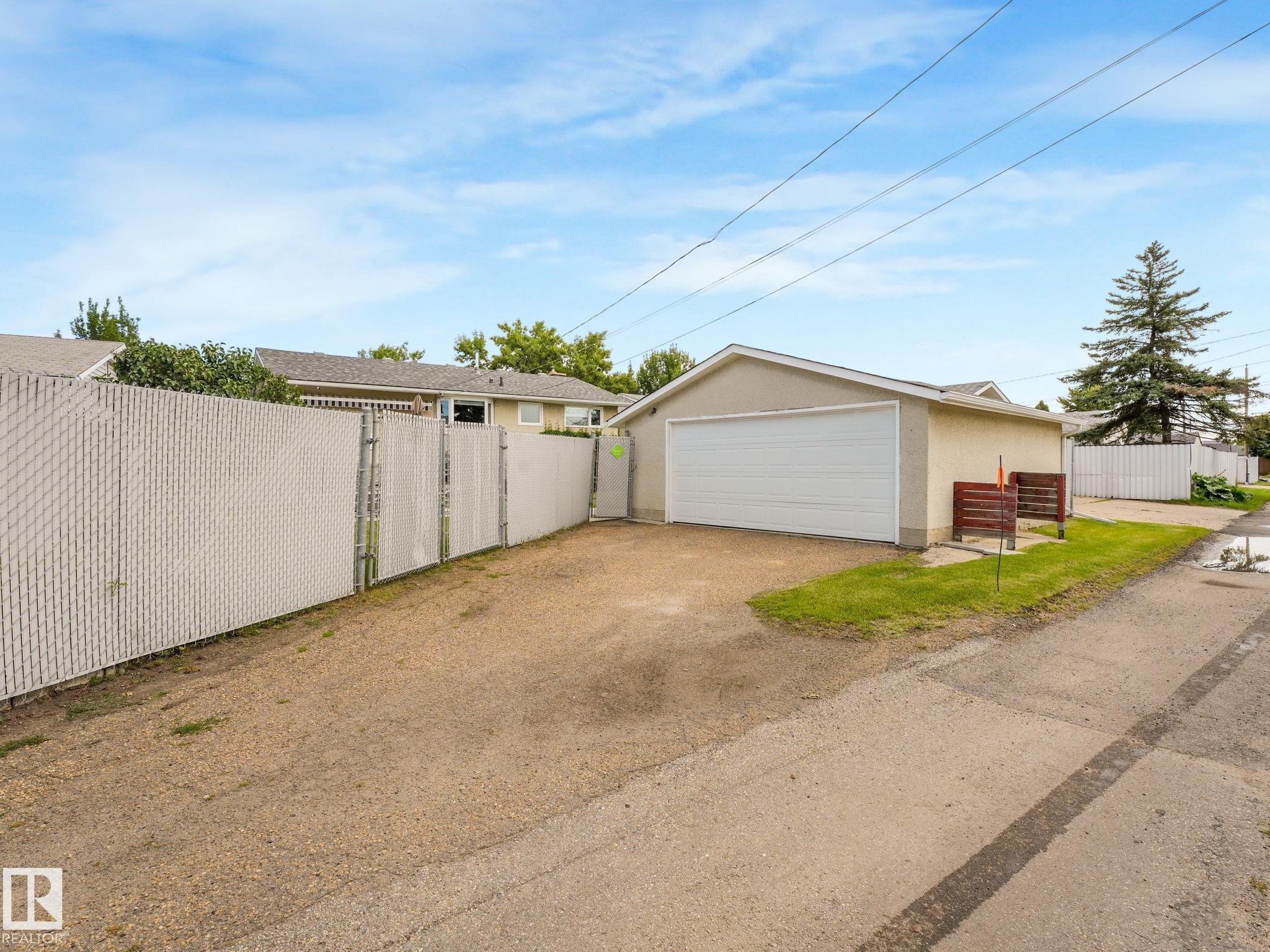 Photo 46 at 16807 80 Avenue NW, Elmwood, Edmonton