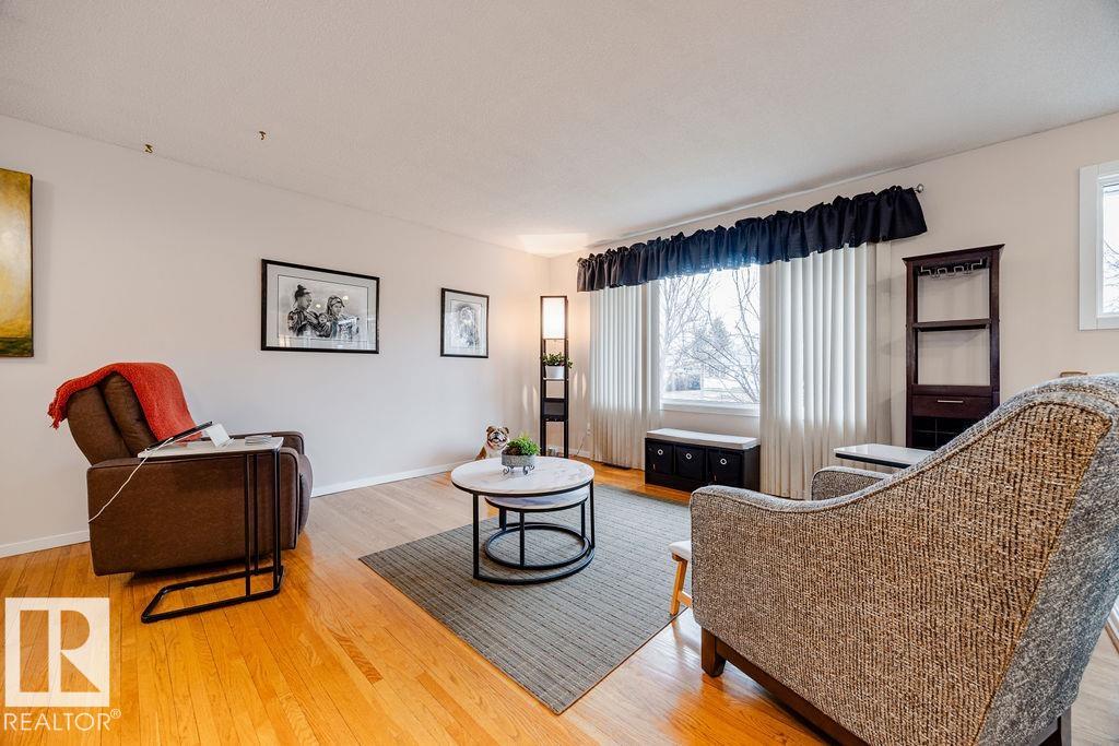 Photo 8 at 16807 80 Avenue NW, Elmwood, Edmonton