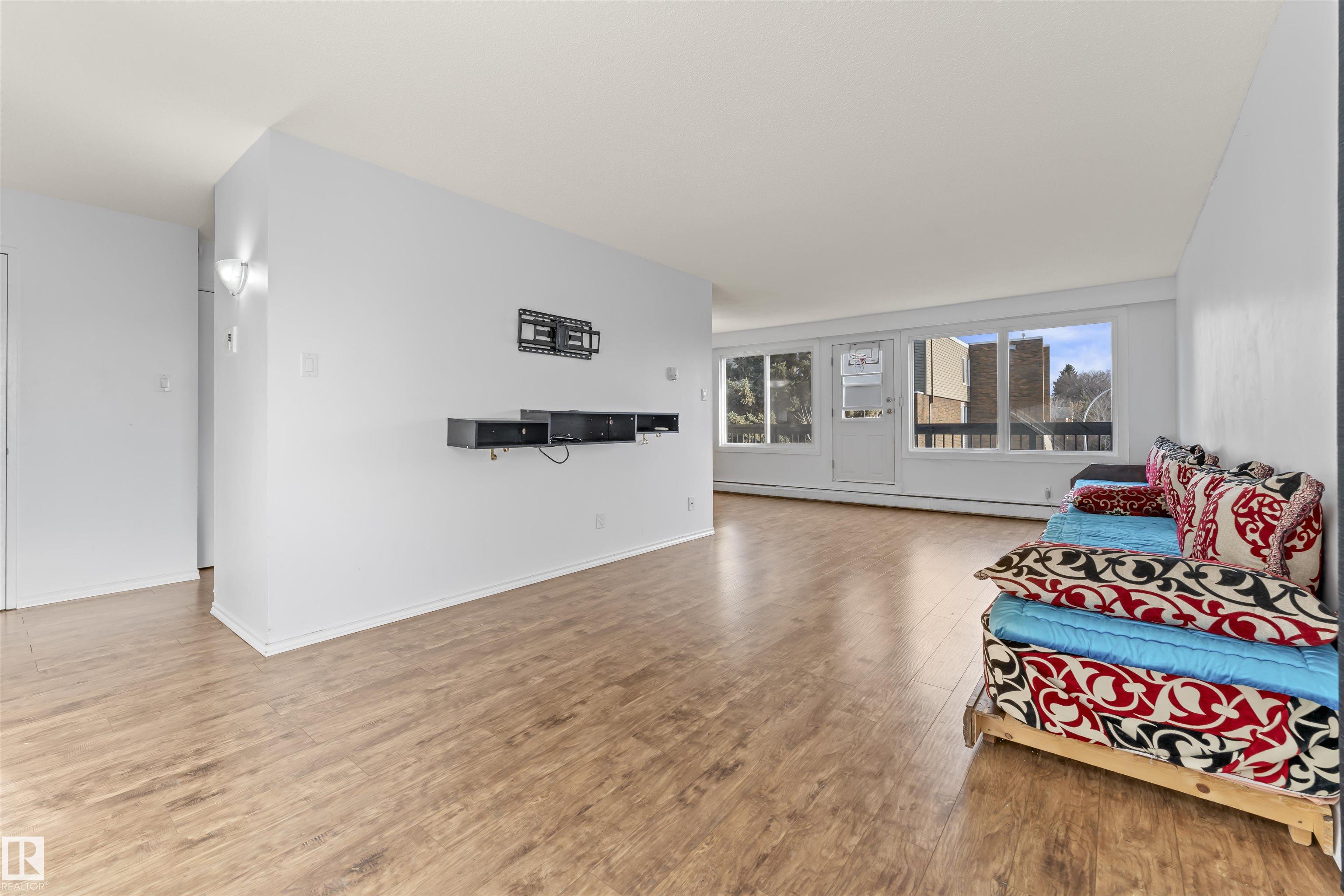 Photo 11 at 7825 159 Street NW, Patricia Heights, Edmonton