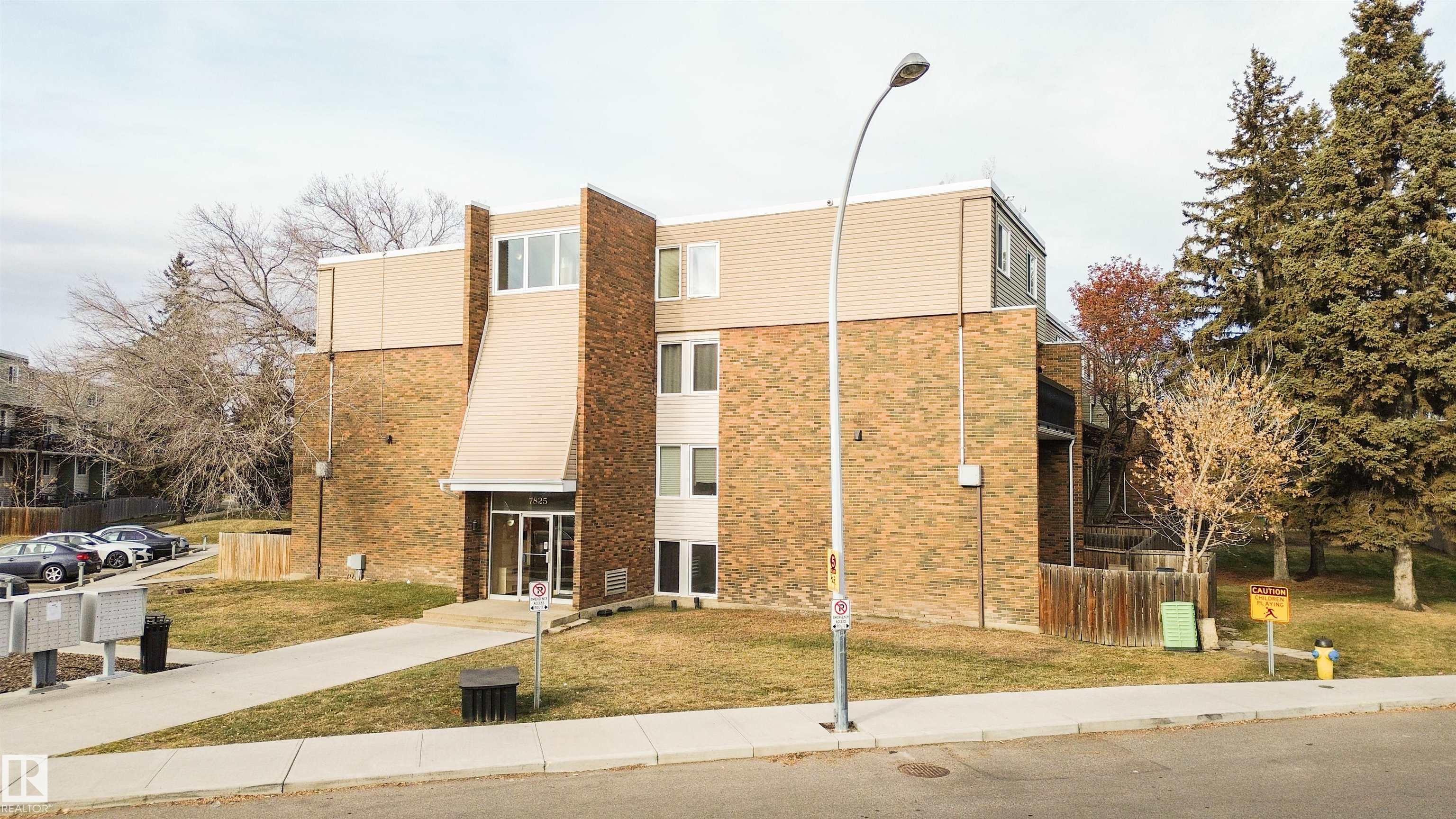 7825 159 Street NW, Patricia Heights, Edmonton