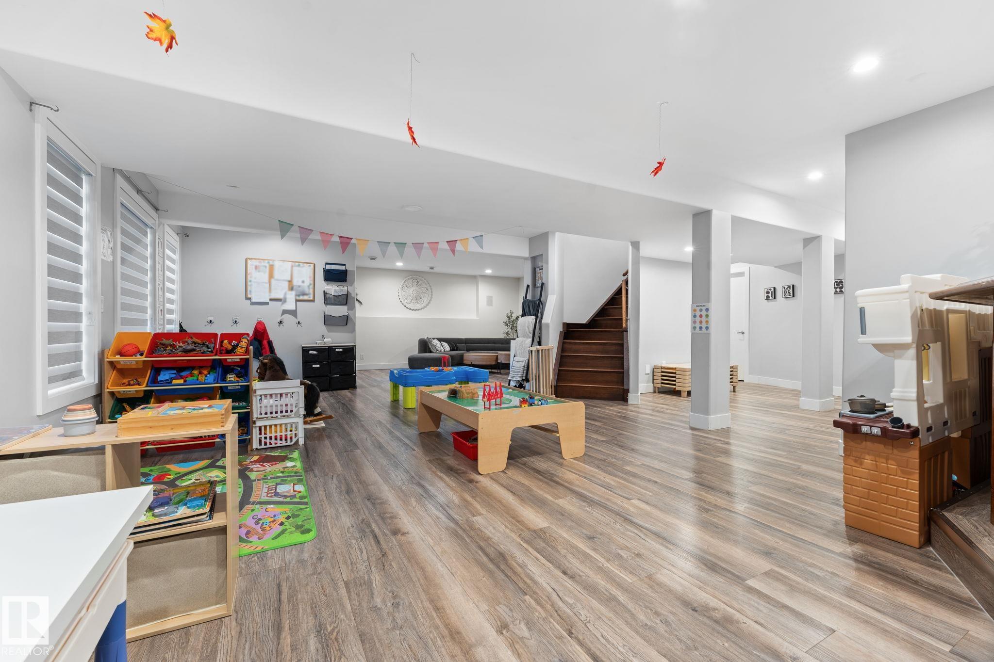 Photo 29 at 15919 58 Street NW, Hollick-Kenyon, Edmonton