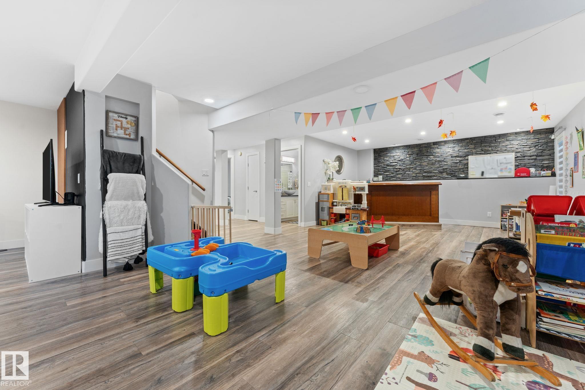 Photo 30 at 15919 58 Street NW, Hollick-Kenyon, Edmonton