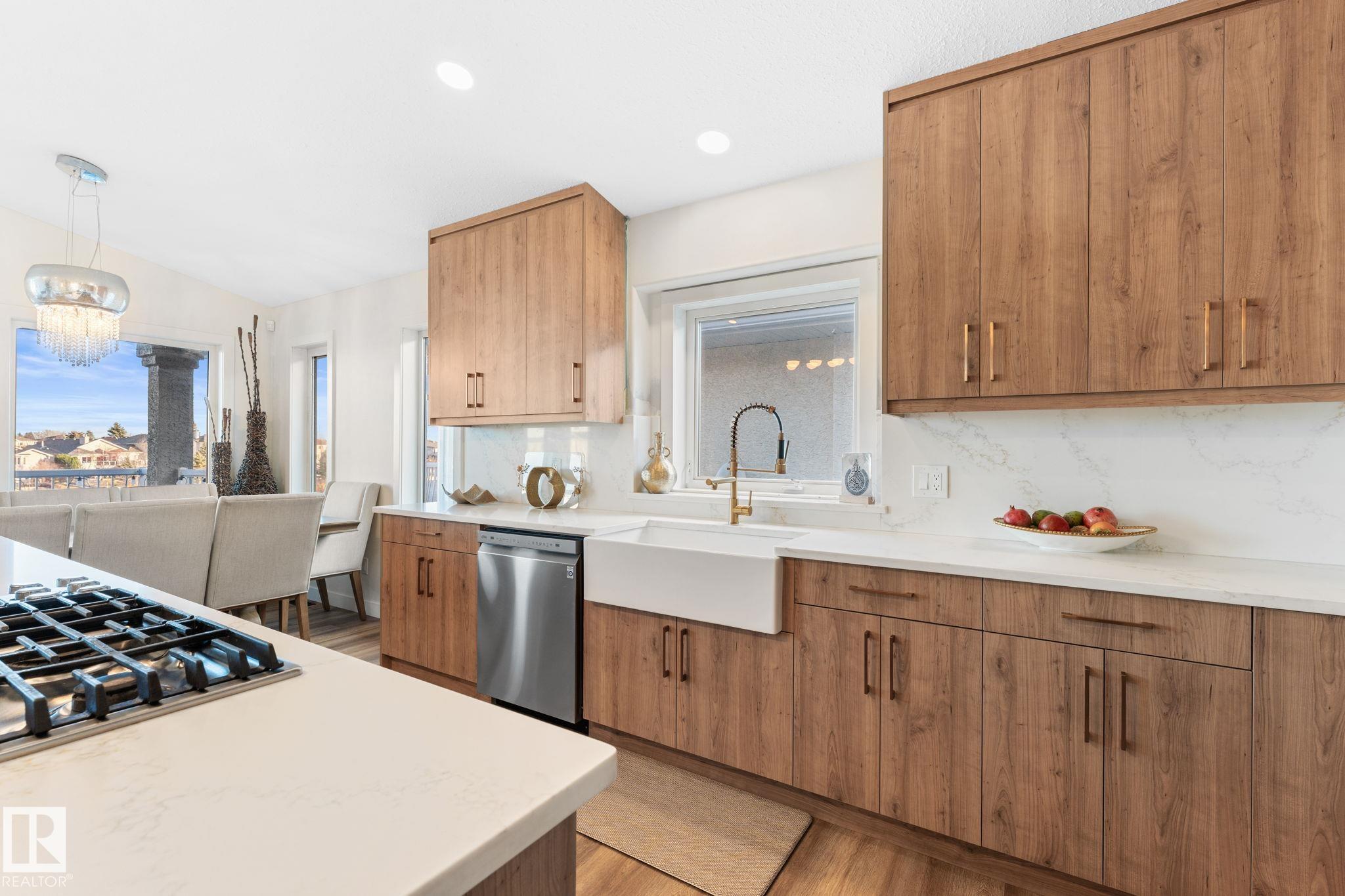 Photo 8 at 15919 58 Street NW, Hollick-Kenyon, Edmonton