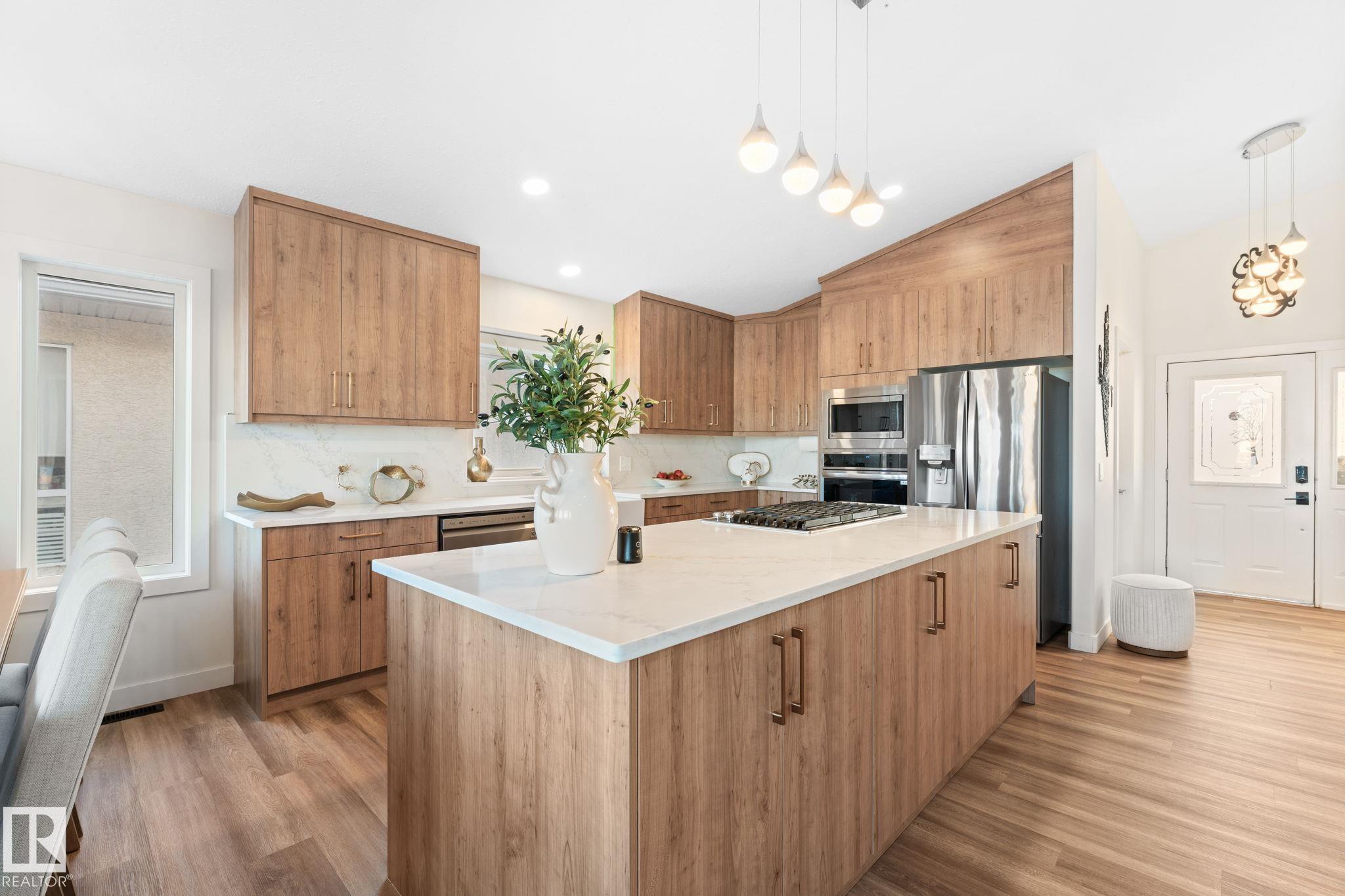 Photo 9 at 15919 58 Street NW, Hollick-Kenyon, Edmonton