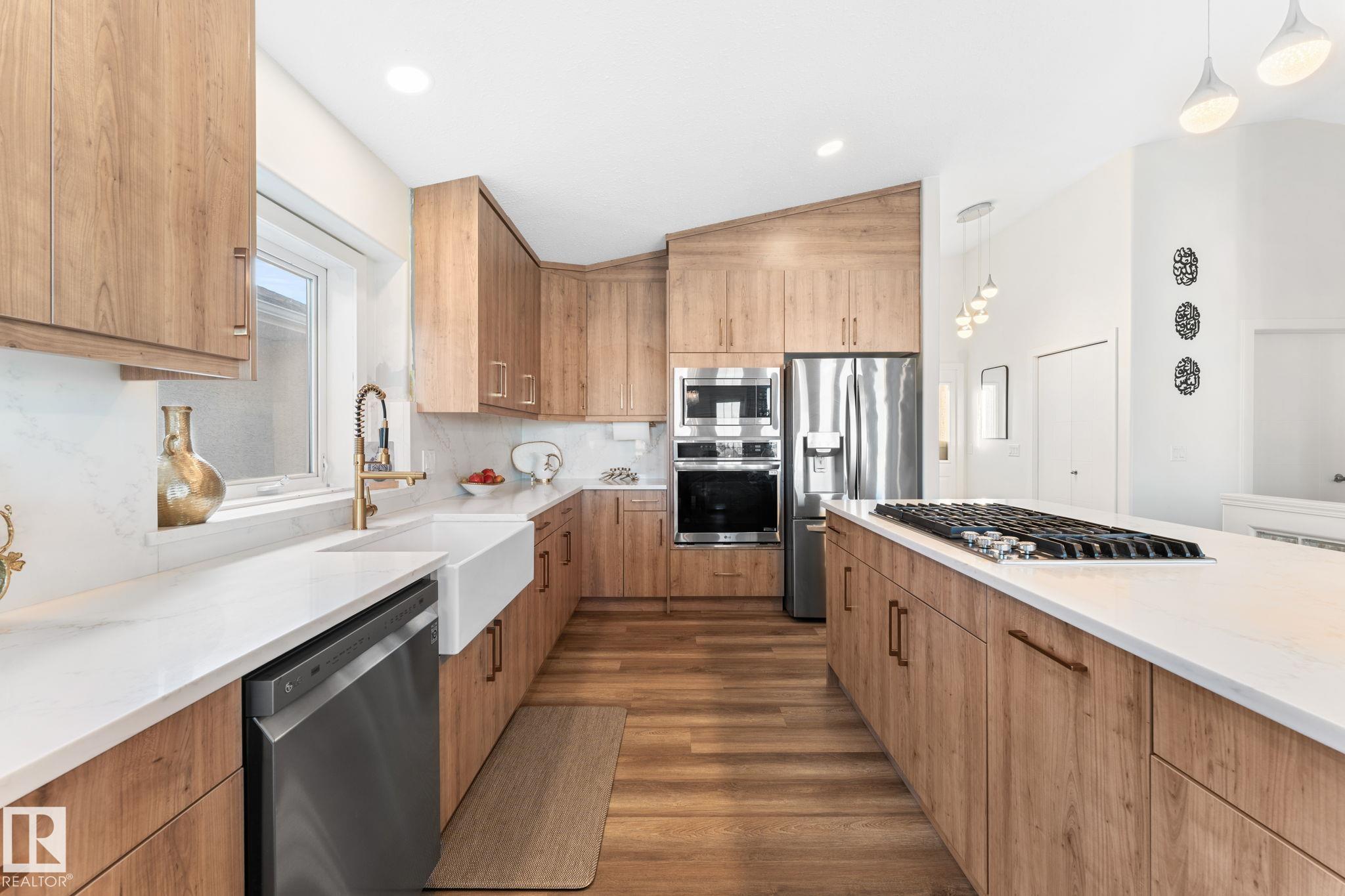 Photo 10 at 15919 58 Street NW, Hollick-Kenyon, Edmonton