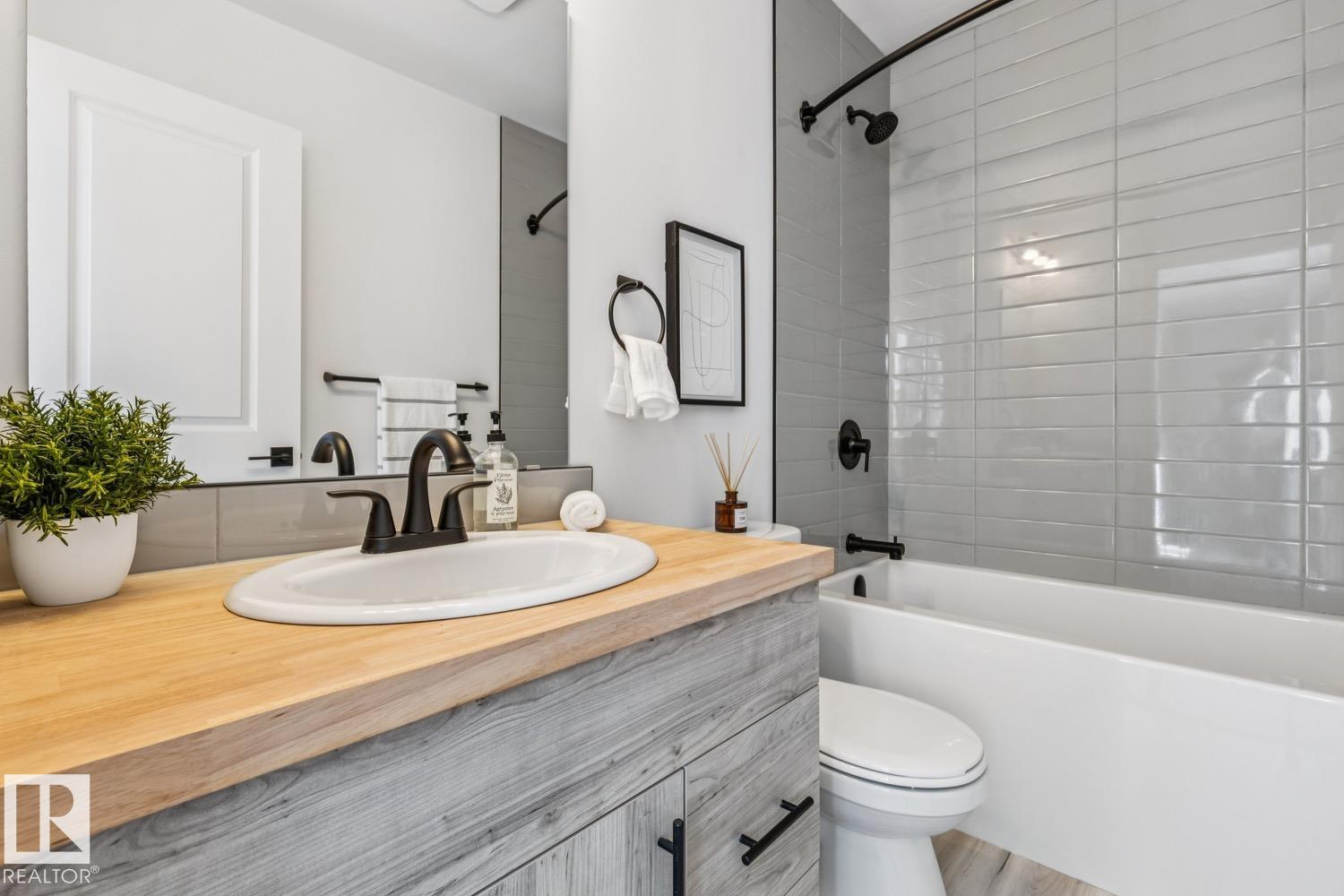 Photo 18 at 10726 107 Street NW, Central Mcdougall, Edmonton