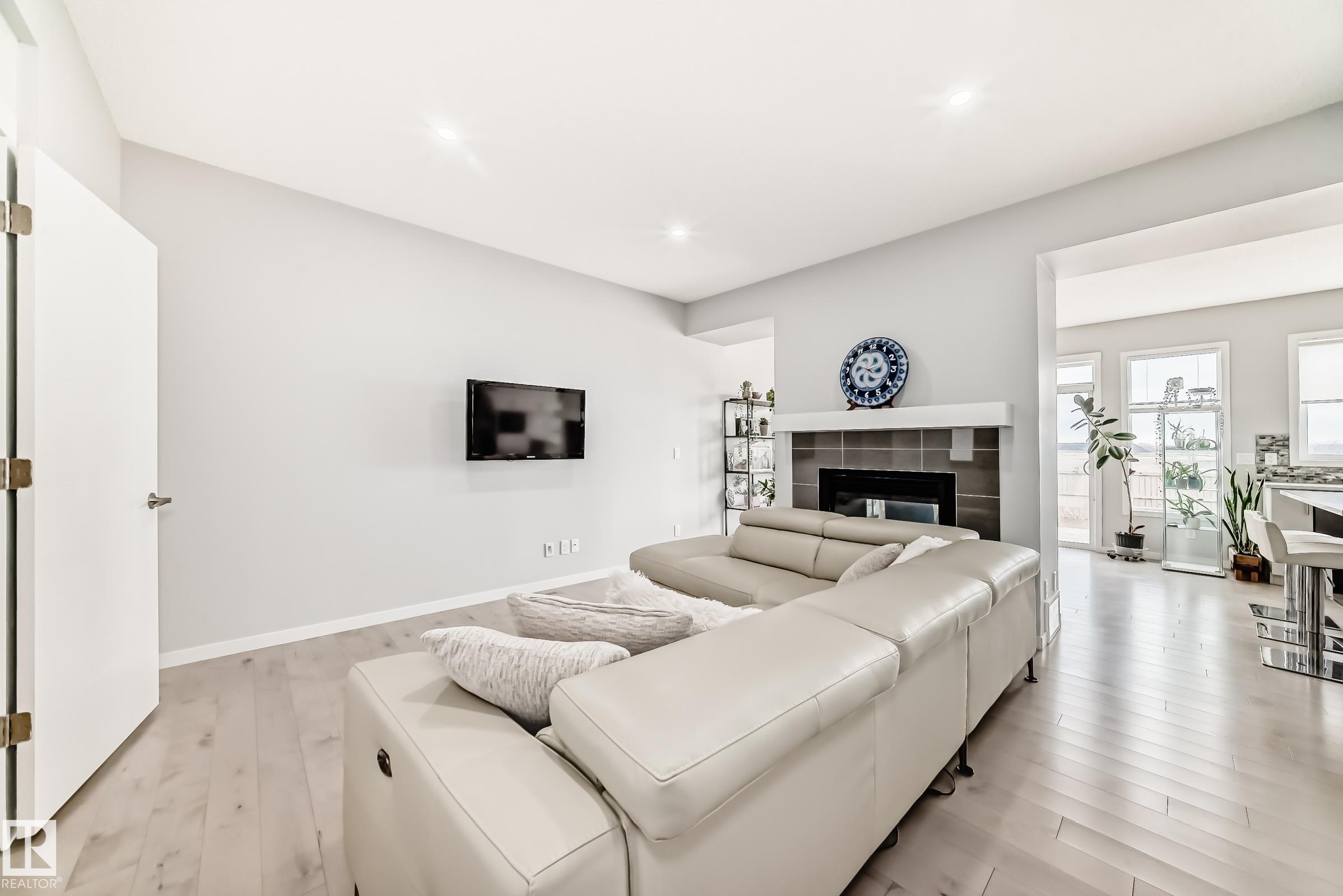 Photo 14 at 2043 51 Street SW, Walker, Edmonton