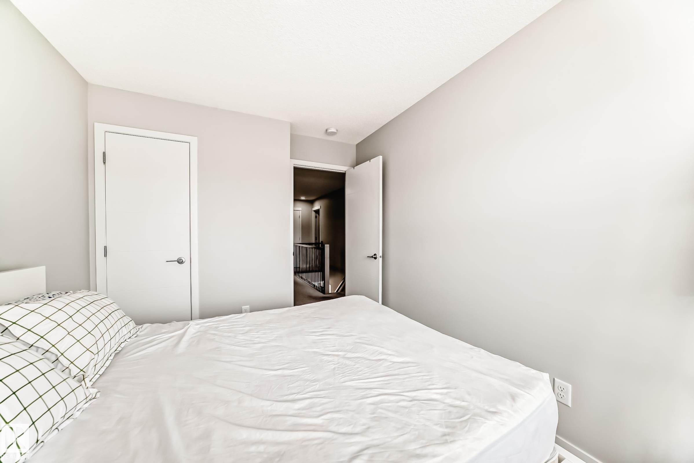 Photo 32 at 2043 51 Street SW, Walker, Edmonton