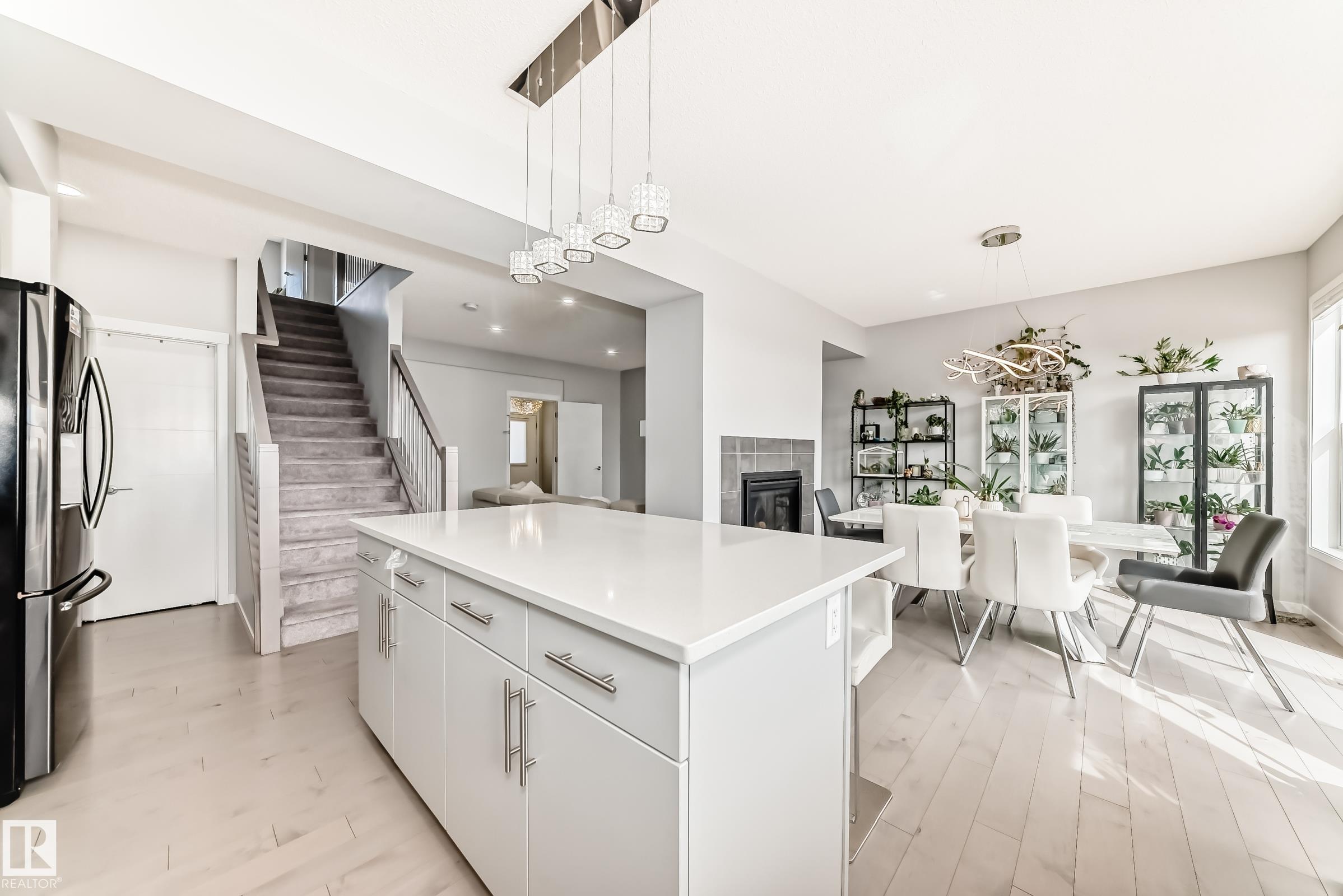 Photo 7 at 2043 51 Street SW, Walker, Edmonton