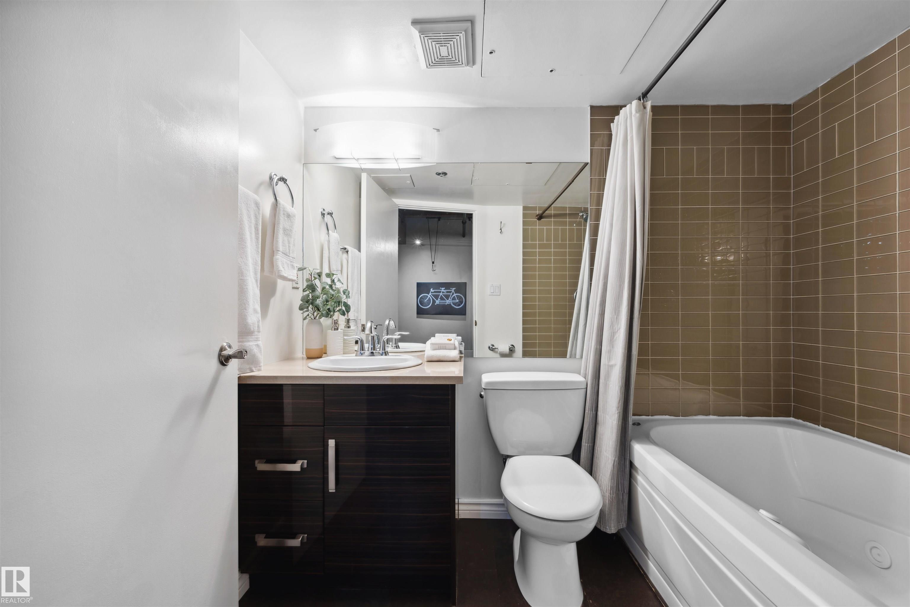 Photo 34 at 111 - 10309 107 Street NW, Downtown, Edmonton