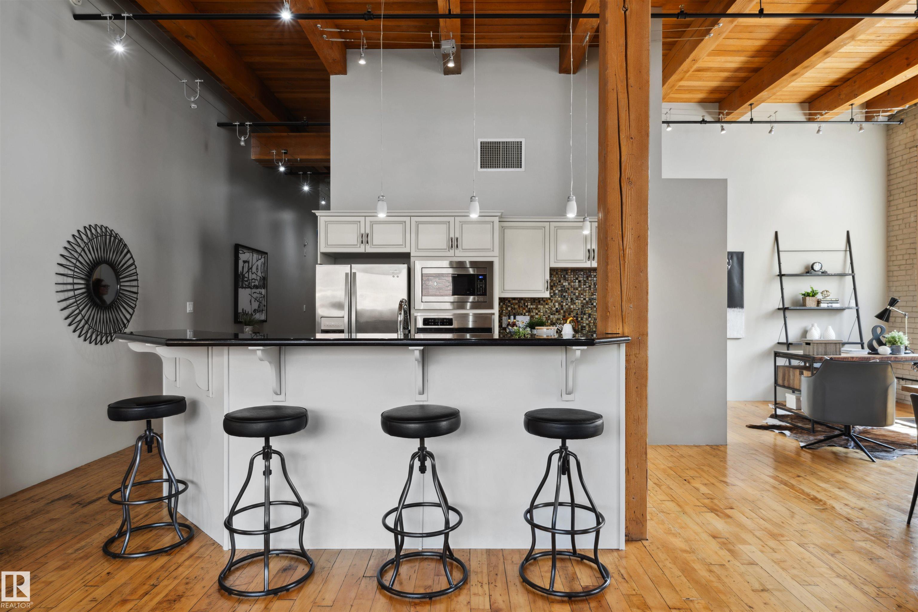 Photo 10 at 111 - 10309 107 Street NW, Downtown, Edmonton