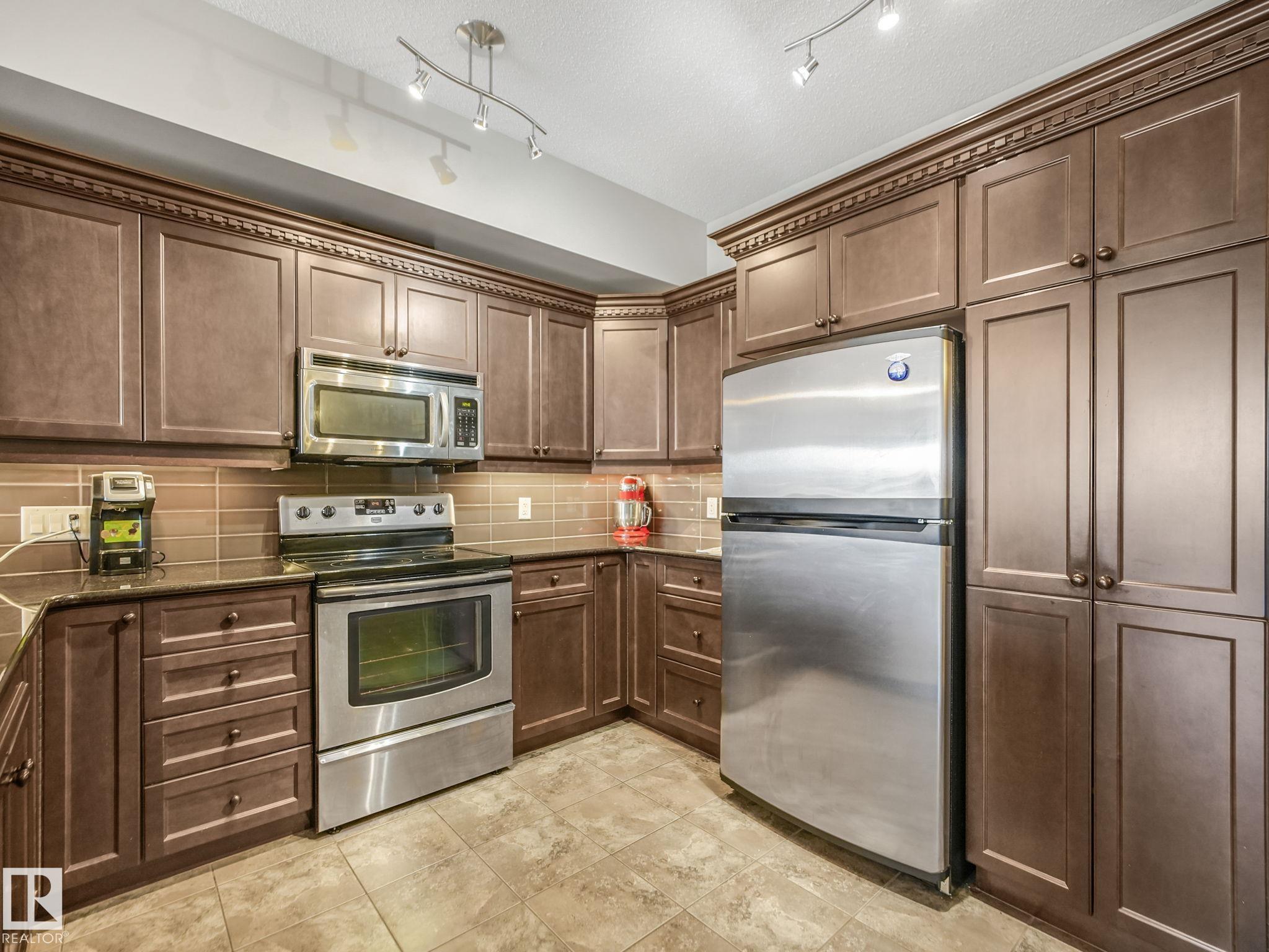 Photo 7 at 908 - 10303 111 Street NW, Downtown, Edmonton