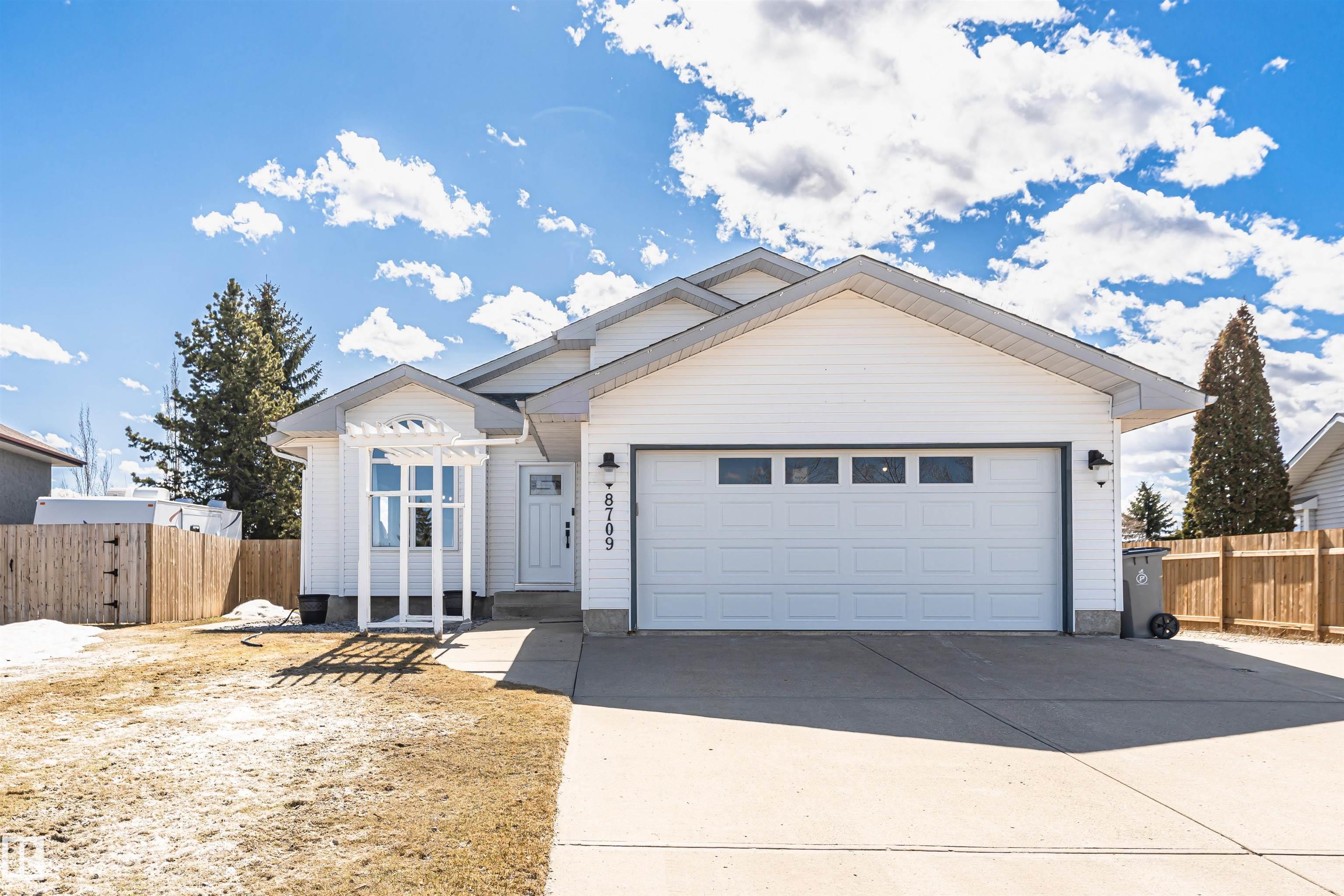 8709 102 Avenue, Morinville