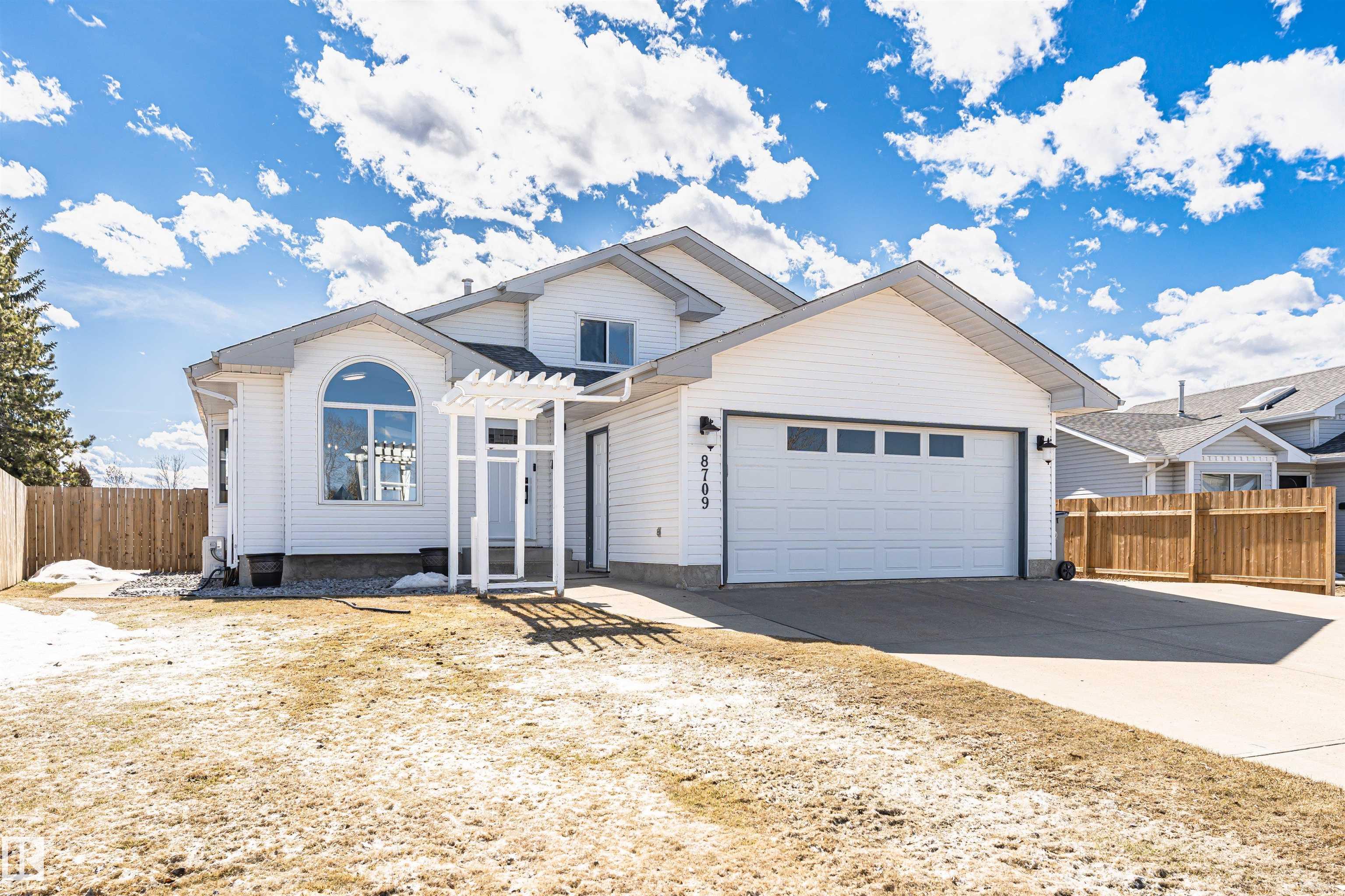 8709 102 Avenue, Morinville