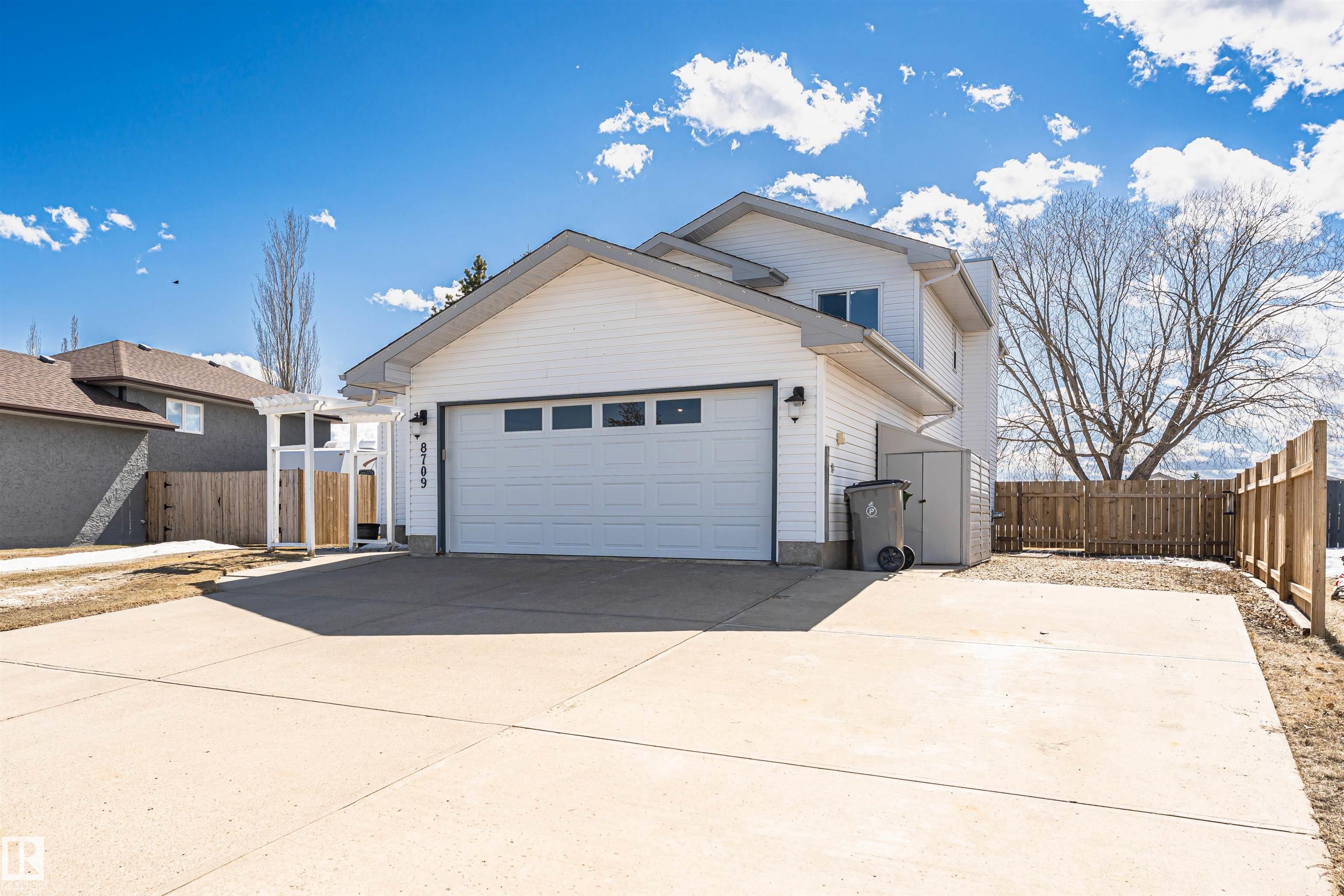 8709 102 Avenue, Morinville