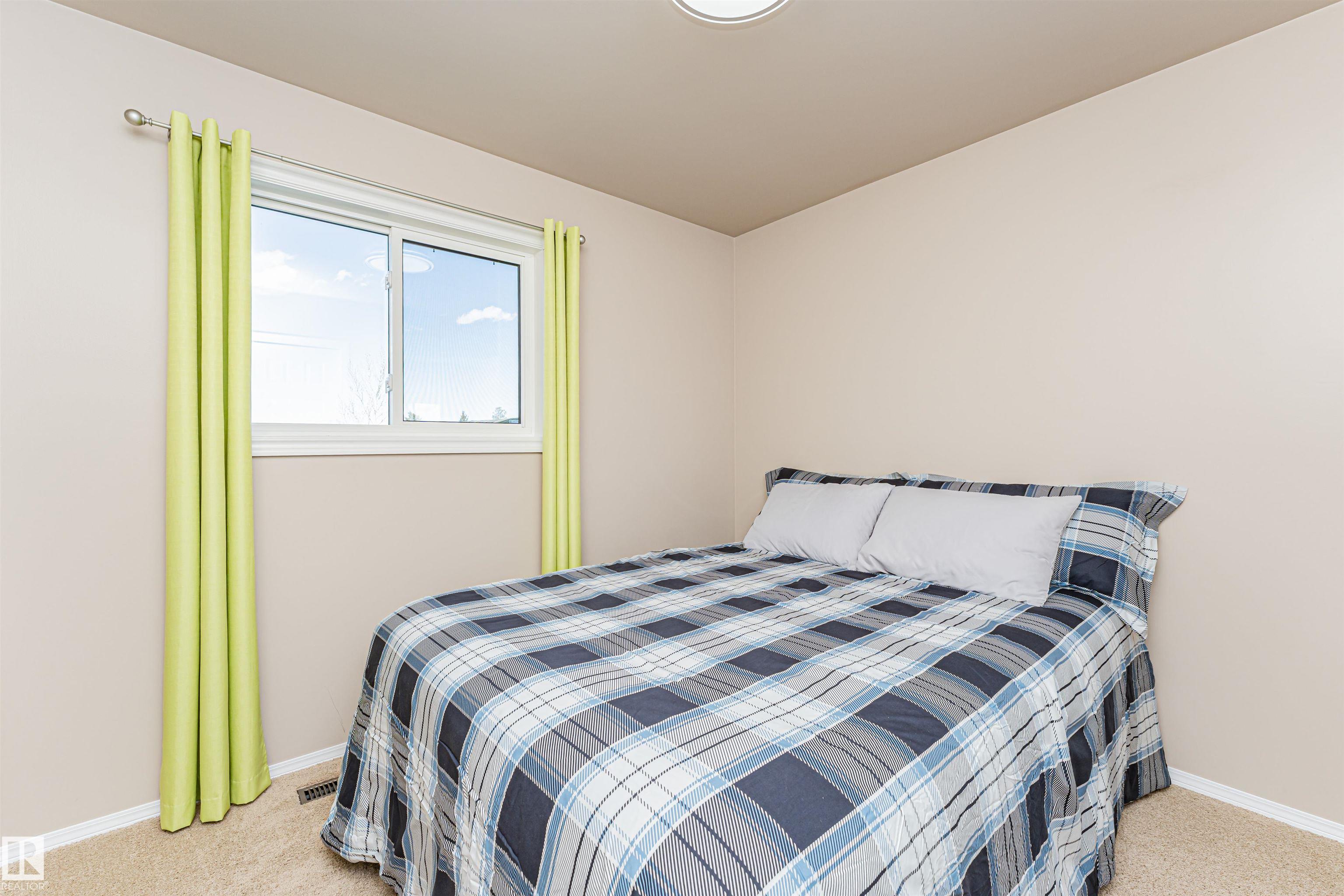 Photo 34 at 8709 102 Avenue, Morinville