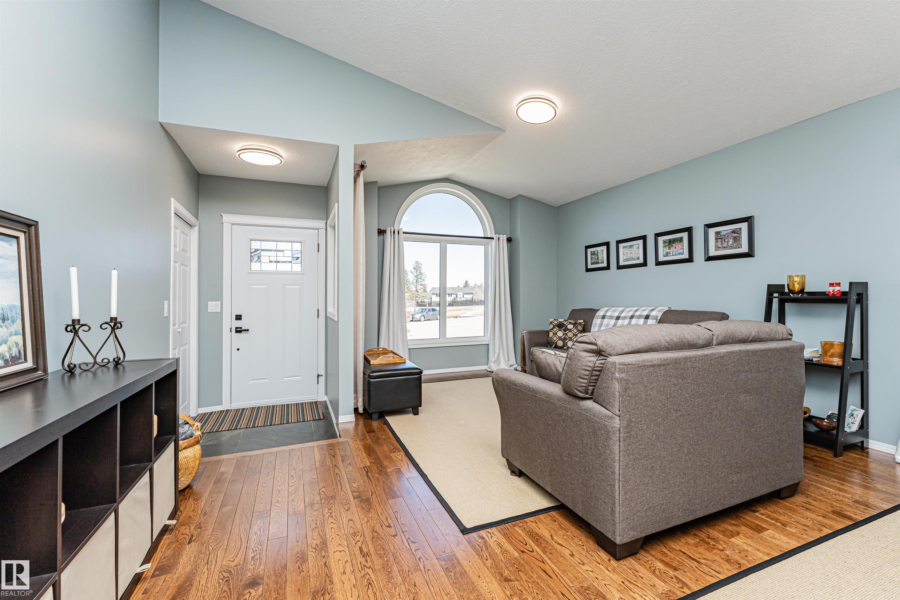 Photo 7 at 8709 102 Avenue, Morinville