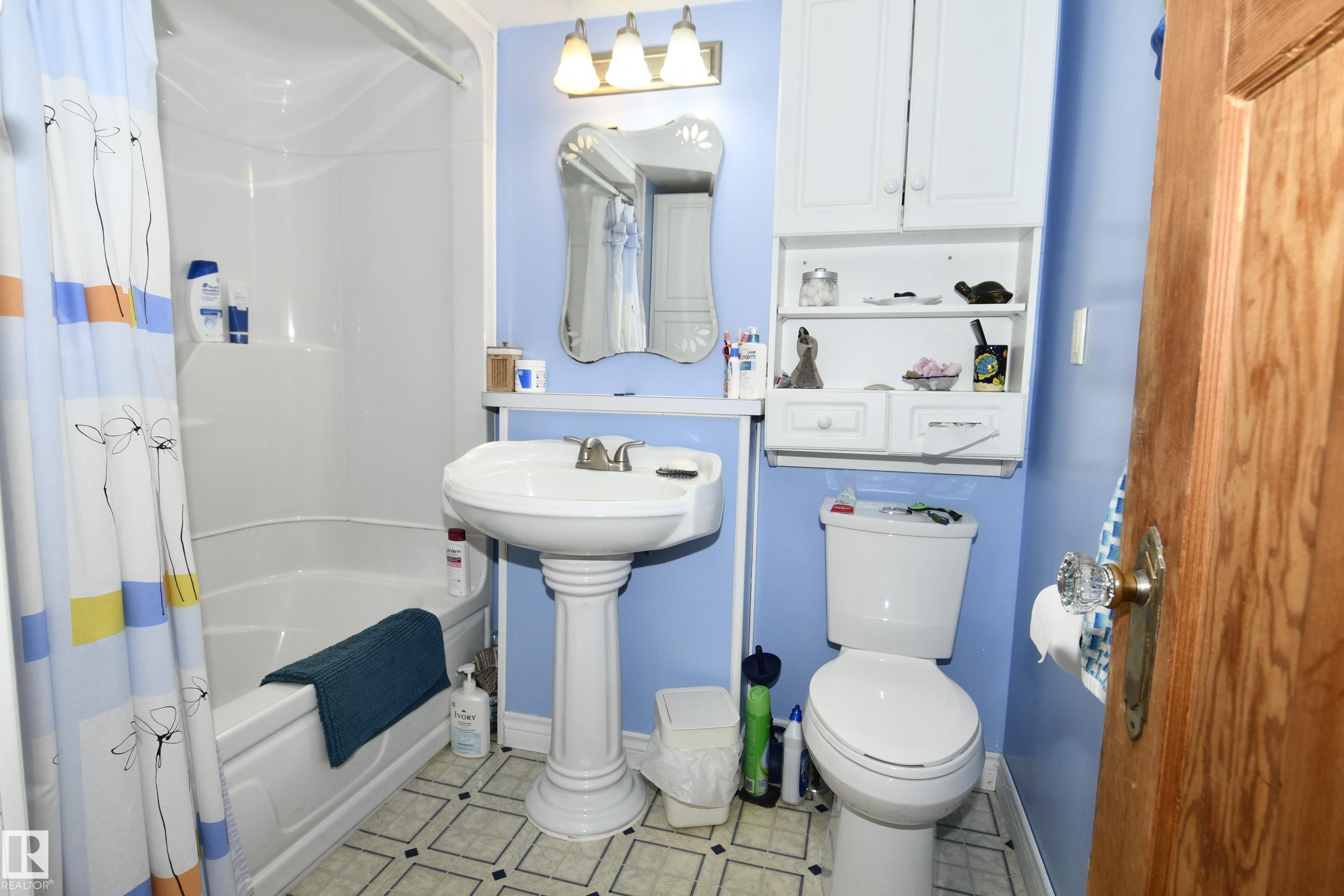 Photo 13 at 49074 Rge Rd 241, None, Rural Leduc County