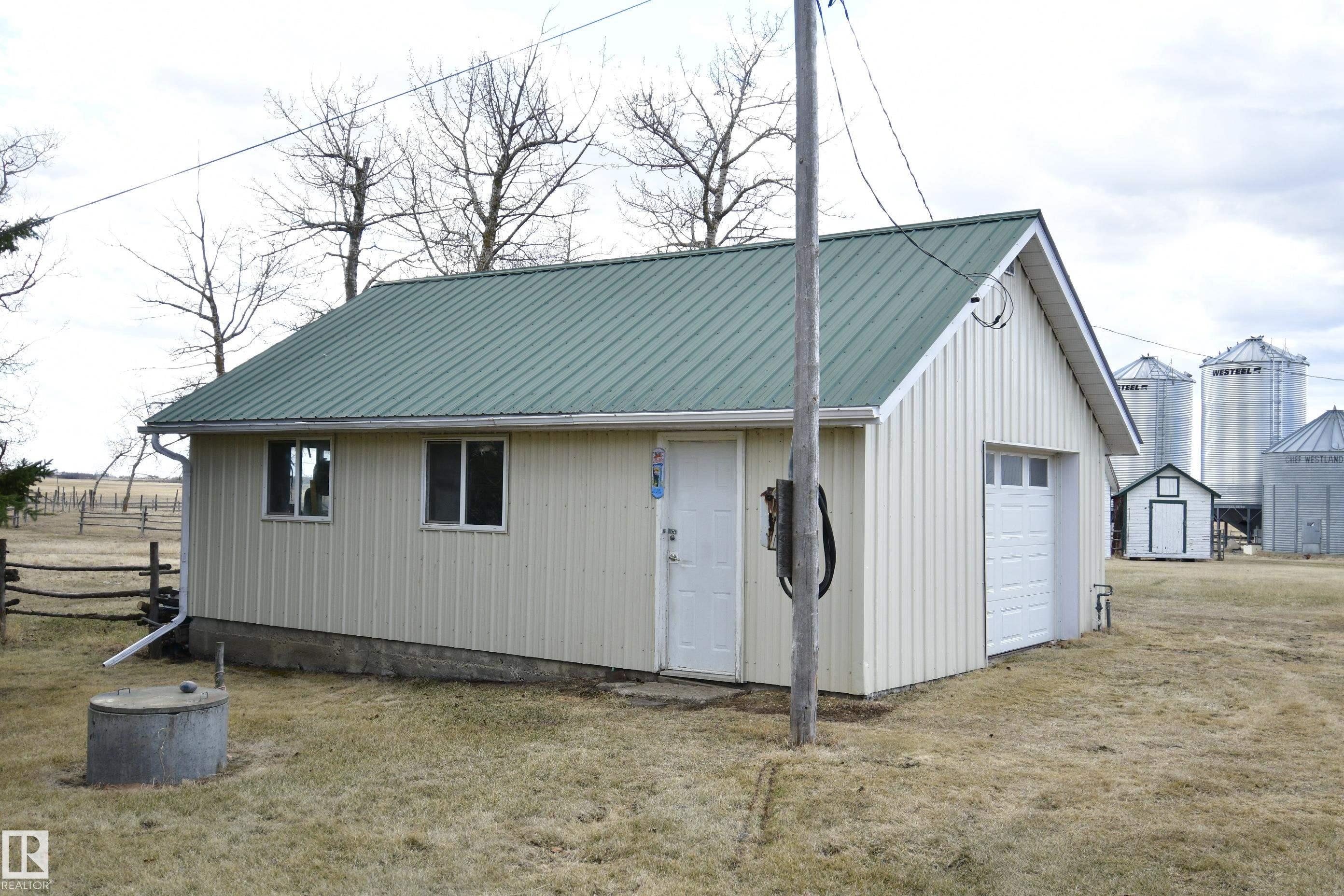 Photo 29 at 49074 Rge Rd 241, None, Rural Leduc County