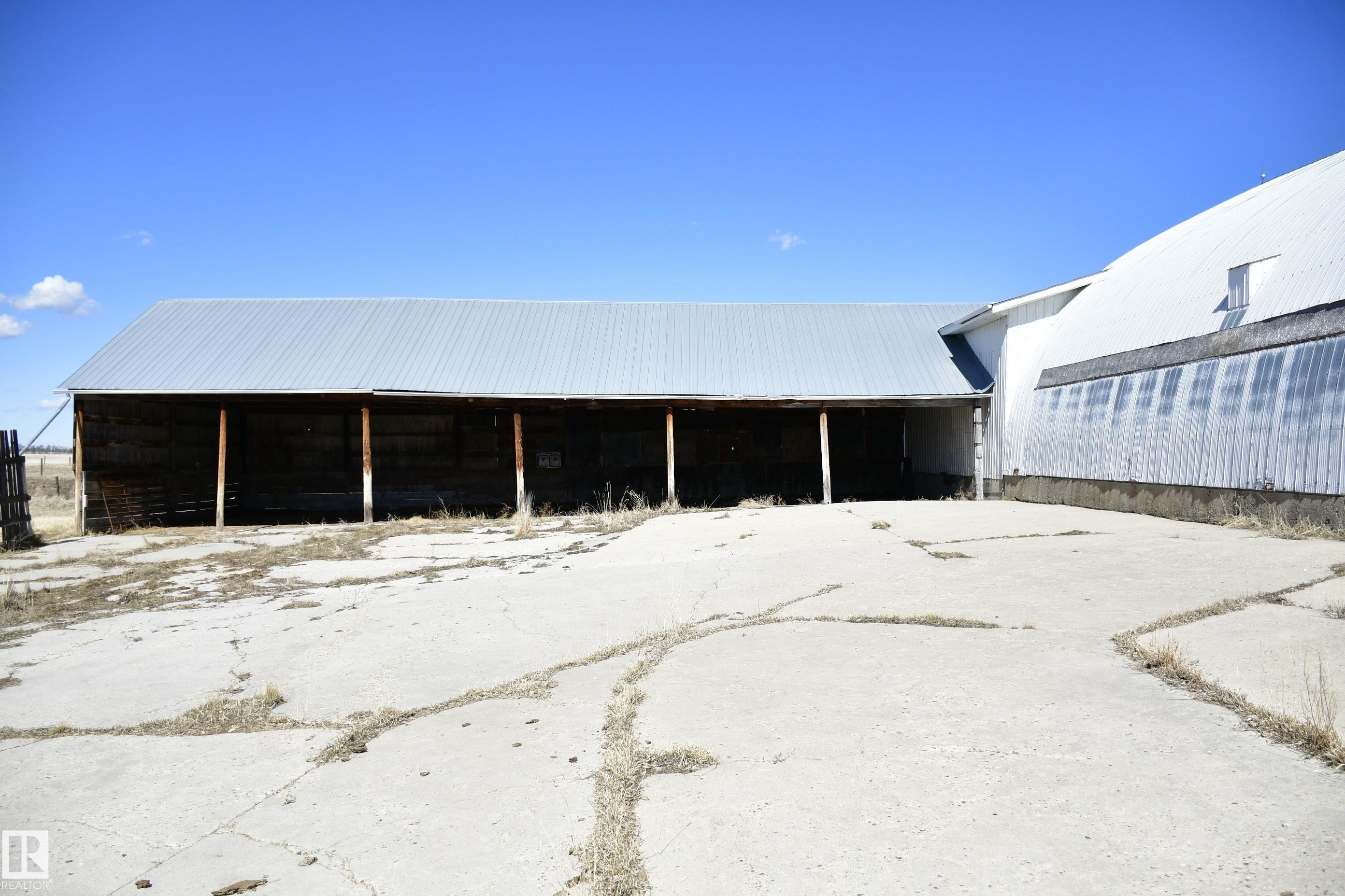 Photo 31 at 49074 Rge Rd 241, None, Rural Leduc County