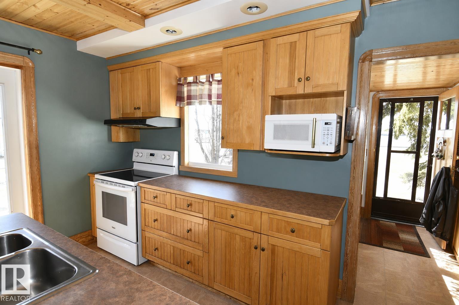 Photo 6 at 49074 Rge Rd 241, None, Rural Leduc County