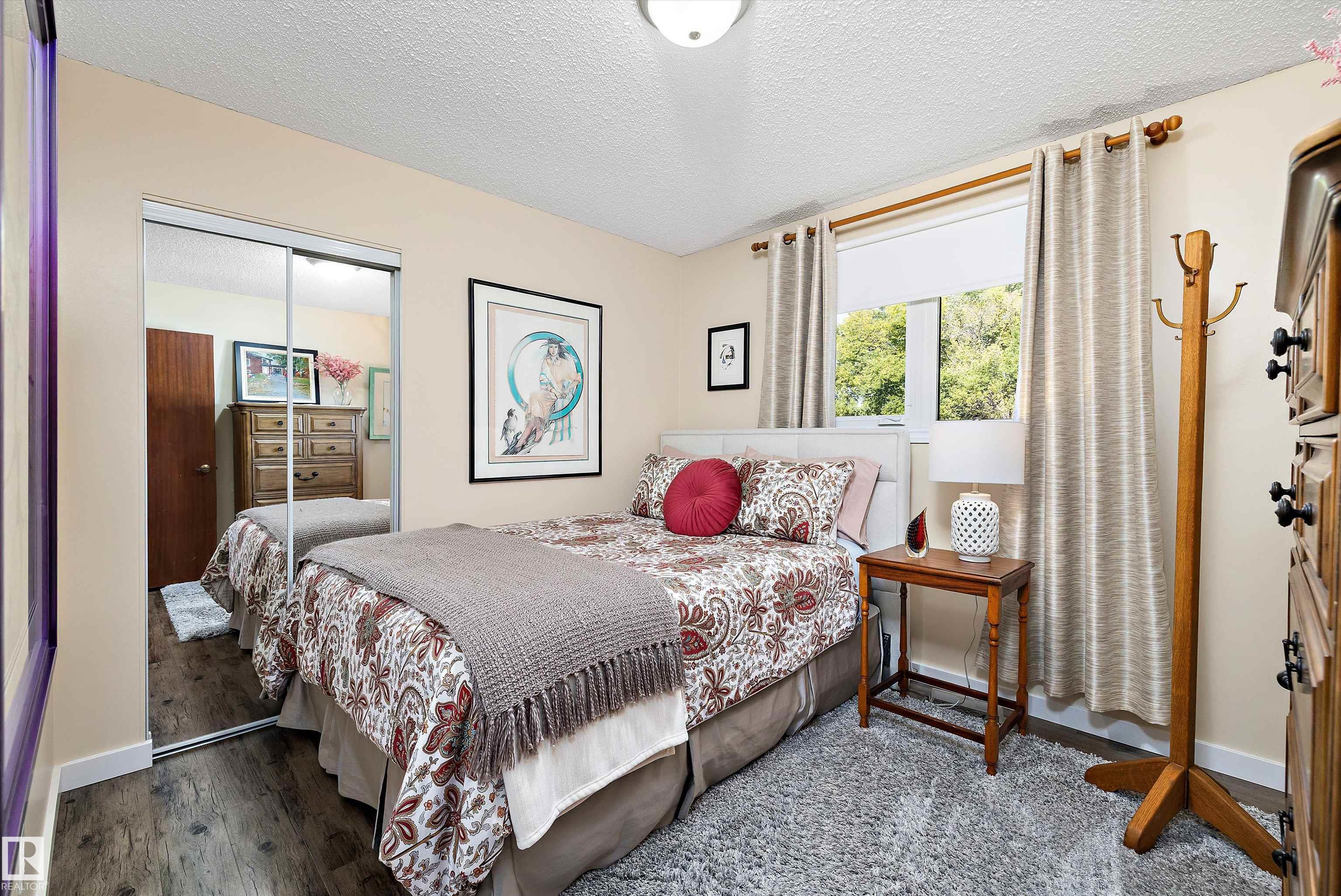 Photo 13 at 37 Malvern Drive, Mills Haven, Sherwood Park