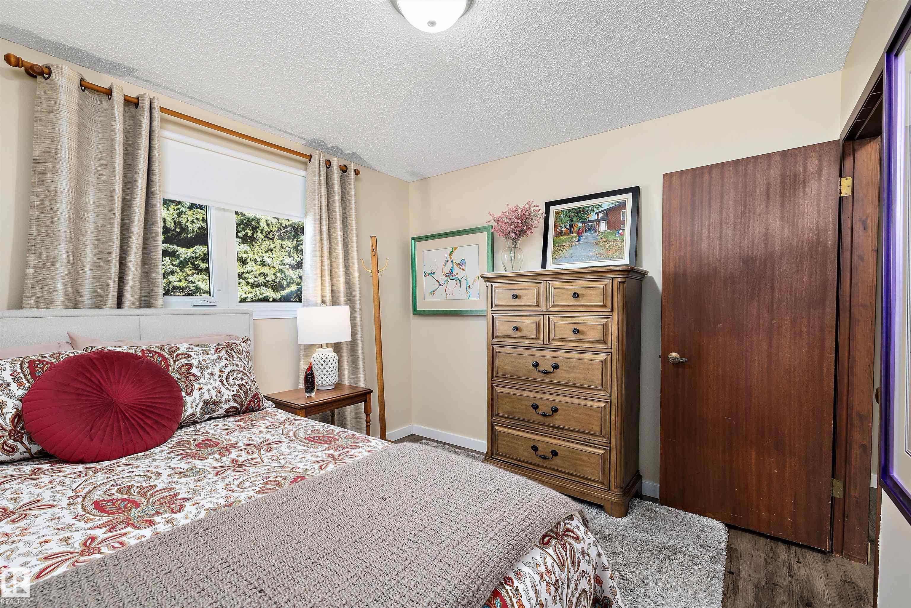 Photo 15 at 37 Malvern Drive, Mills Haven, Sherwood Park