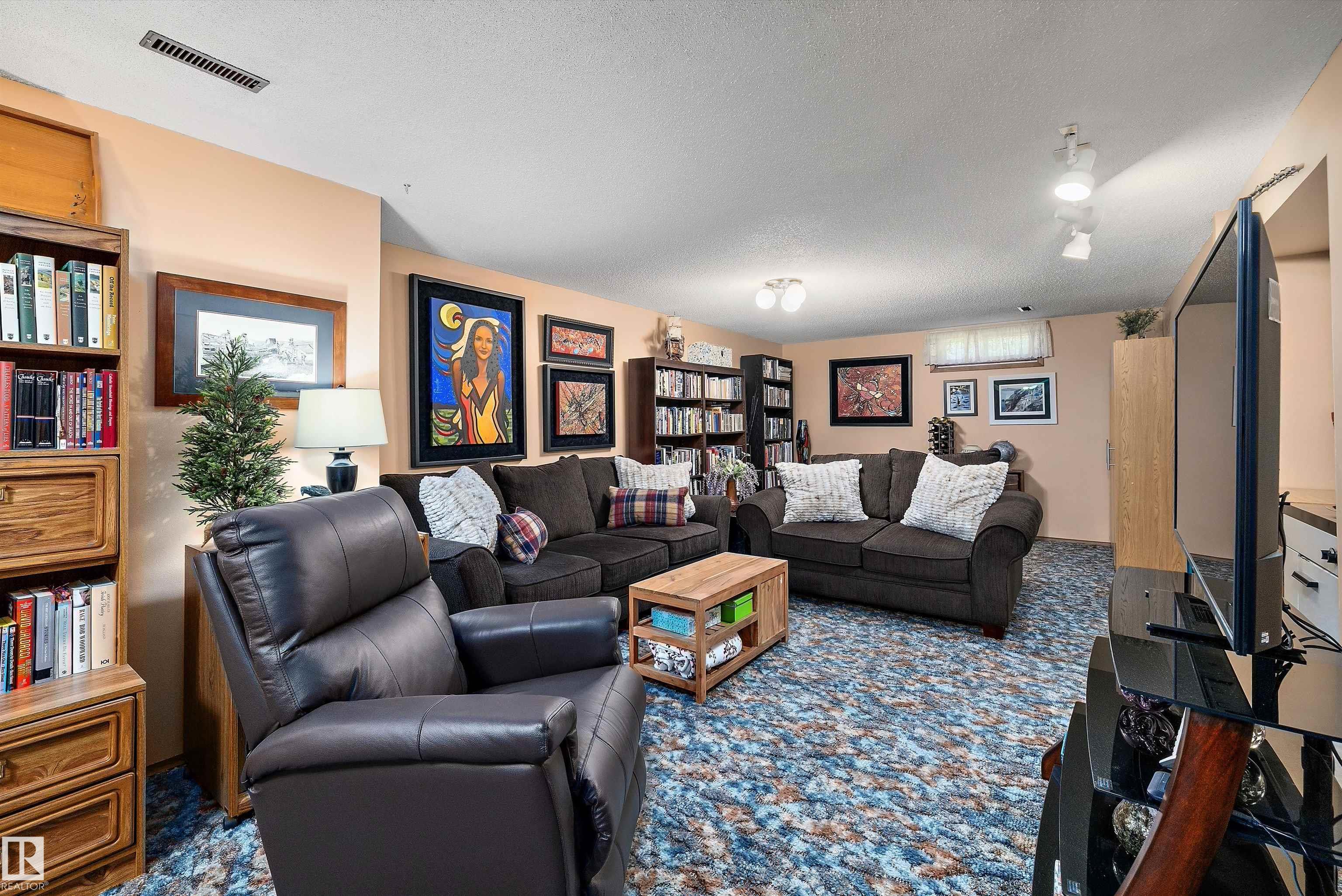 Photo 24 at 37 Malvern Drive, Mills Haven, Sherwood Park