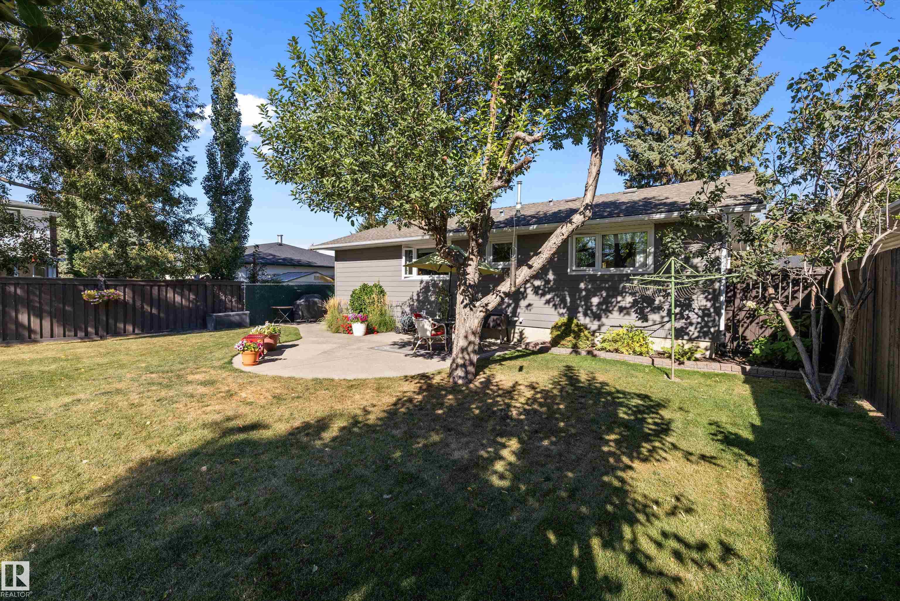 Photo 35 at 37 Malvern Drive, Mills Haven, Sherwood Park