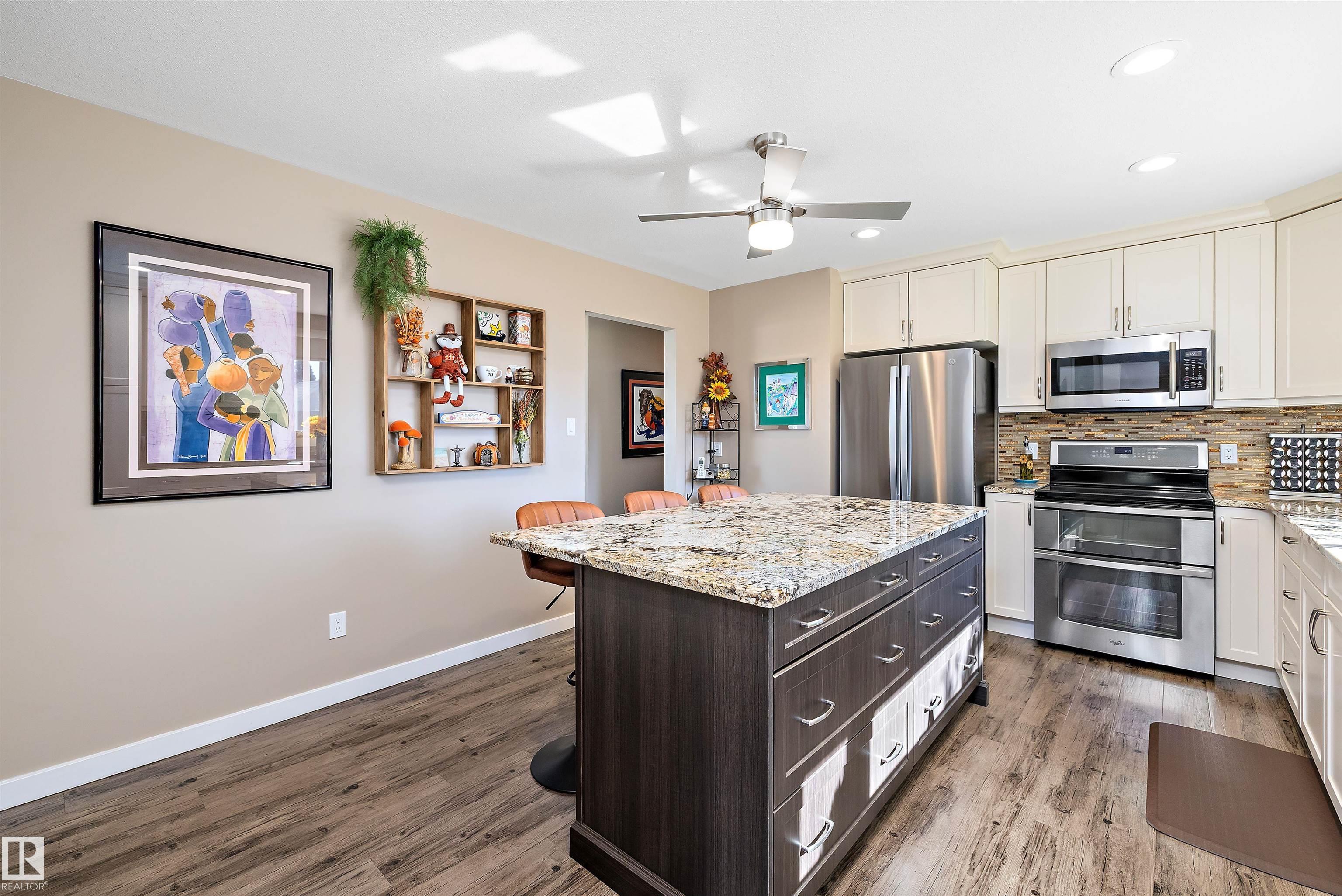 Photo 9 at 37 Malvern Drive, Mills Haven, Sherwood Park