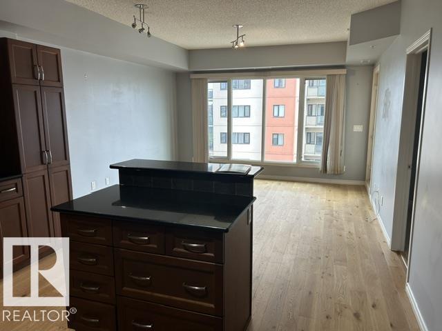https://zimg.paragon.ice.com/ParagonImages/Property/PM/RAE/225396164/10/0/0/cf98b680932ba1d5e22ef890428c49e2/1/1bcbff3a5bbba34ef00e47f03aa434c7/225396164-f8eb4005-ae98-40ec-ac37-d5fb8d046cd3.JPG