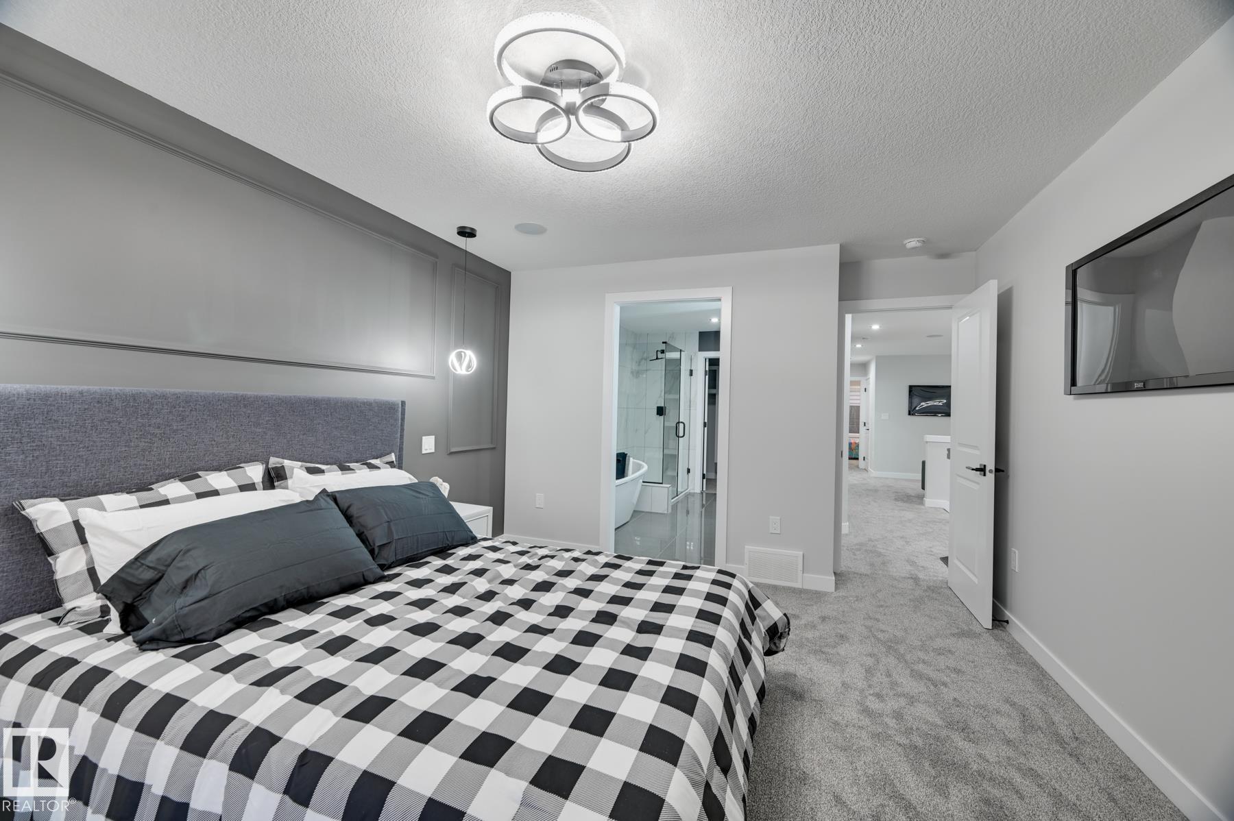https://zimg.paragon.ice.com/ParagonImages/Property/PM/RAE/225396168/17/0/0/d2c5341c22fac6d65cc3d8321b1cf87b/1/de2f20965236aa762a447791648ad943/225396168-42997d49-39e0-499e-8a26-841b6d4ce200.JPG