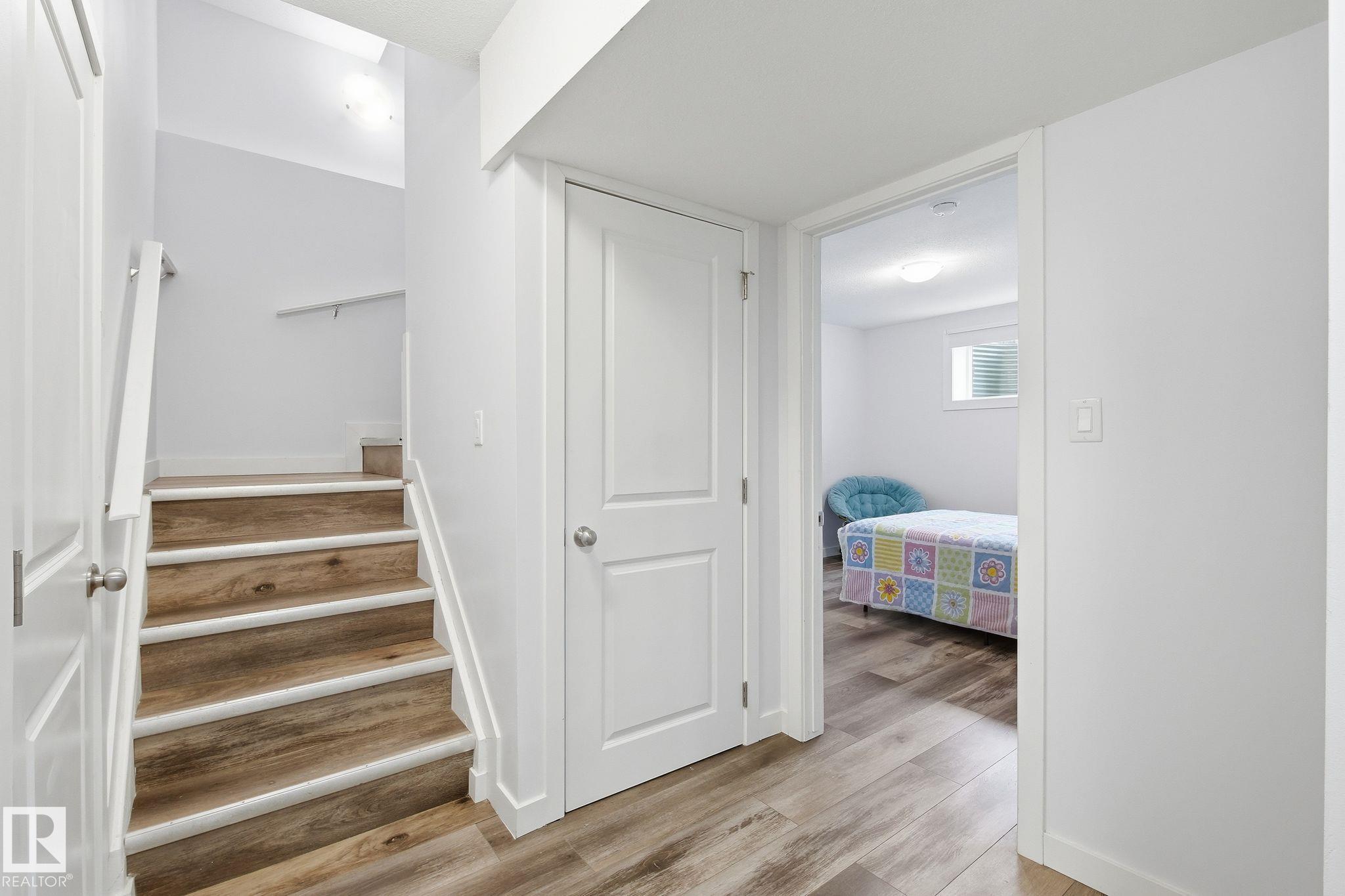 Photo 39 at 3016 24 Avenue NW, Silver Berry, Edmonton