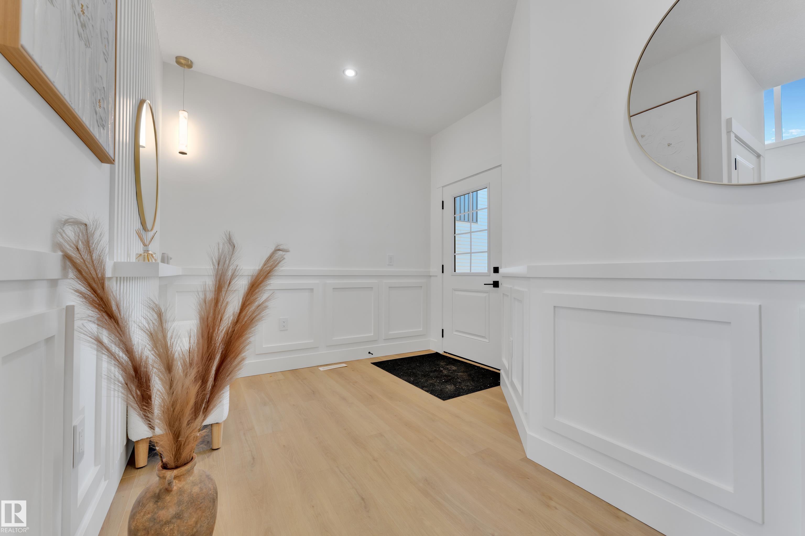 247 Linden Loop, Woodbend, Leduc