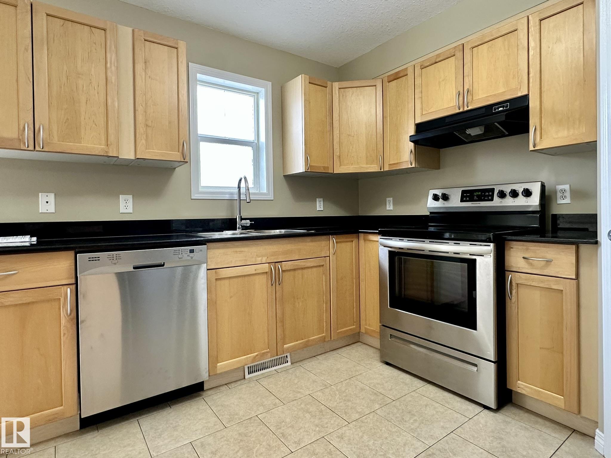 107 - 178 Bridgeport Boulevard, Bridgeport, Leduc