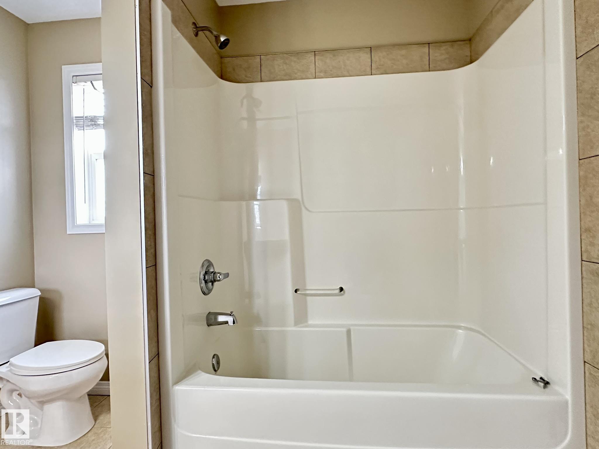 Photo 30 at 107 - 178 Bridgeport Boulevard, Bridgeport, Leduc