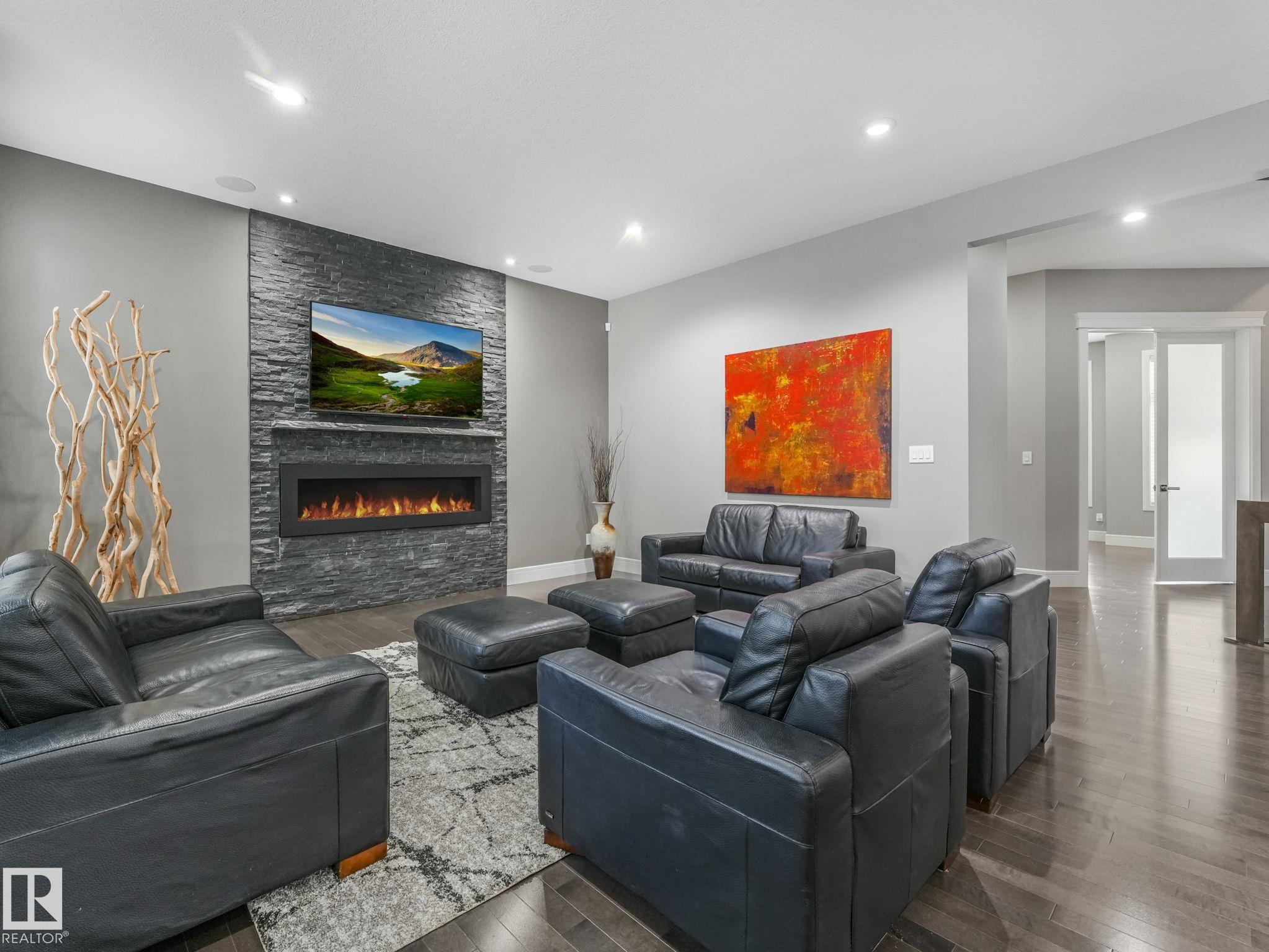 https://zimg.paragon.ice.com/ParagonImages/Property/PM/RAE/225396178/10/0/0/81c7beb329b77eef9e137e6caaba4fd0/1/fad7c8f382d784a5b1fab0b3d9a1f577/225396178-091f8caf-caaa-4462-93fa-782348ae198a.JPG