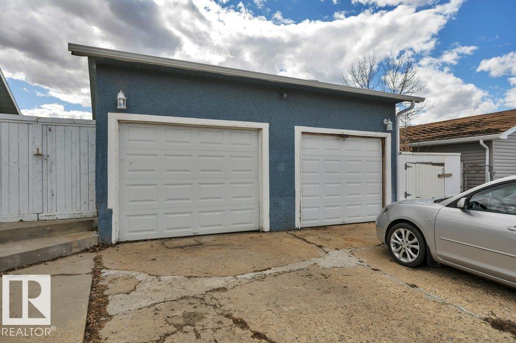 Photo 52 at 4002 42b Avenue, South Park, Leduc