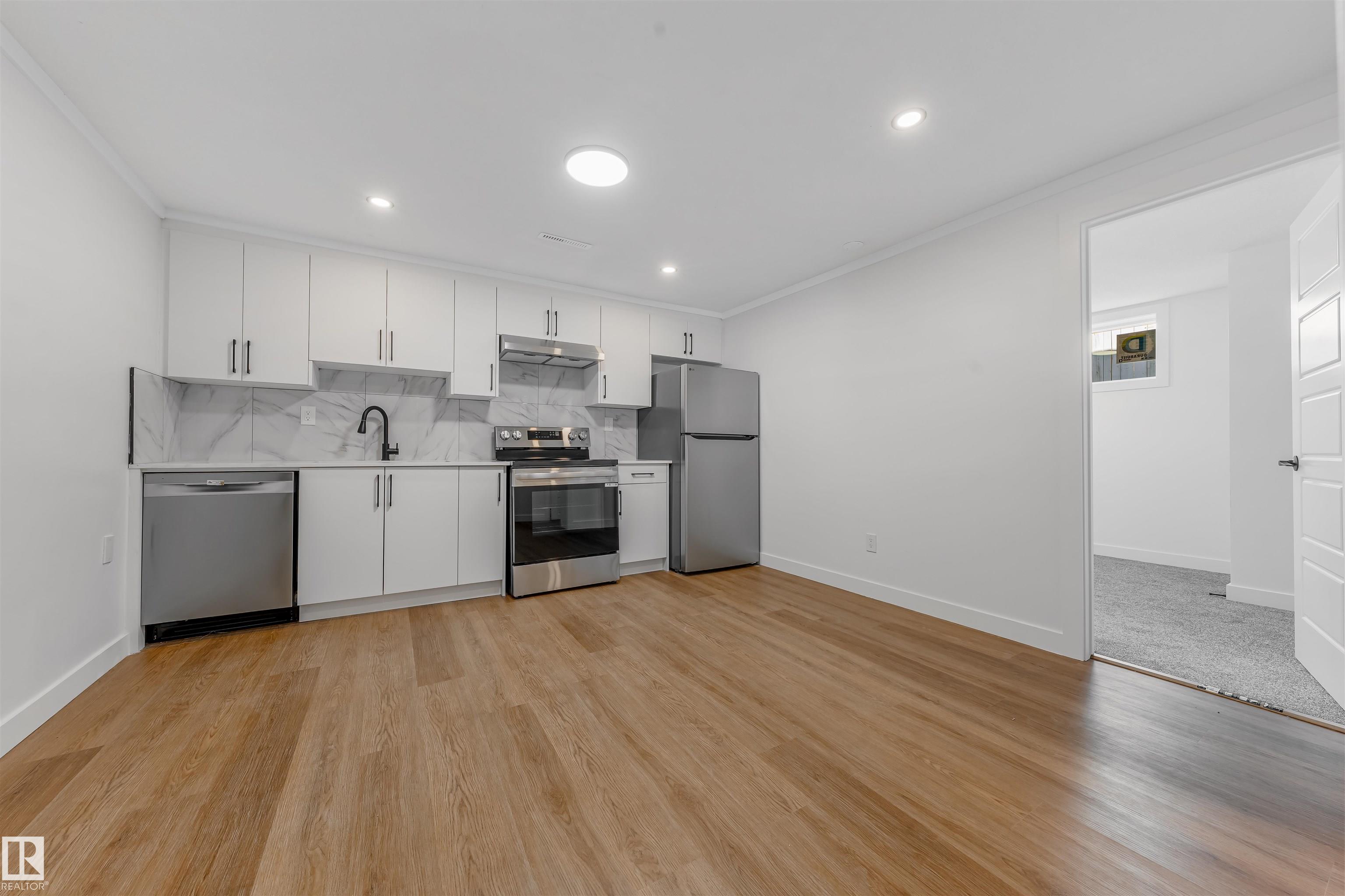 Photo 22 at 12033 54 Street NW, Newton, Edmonton