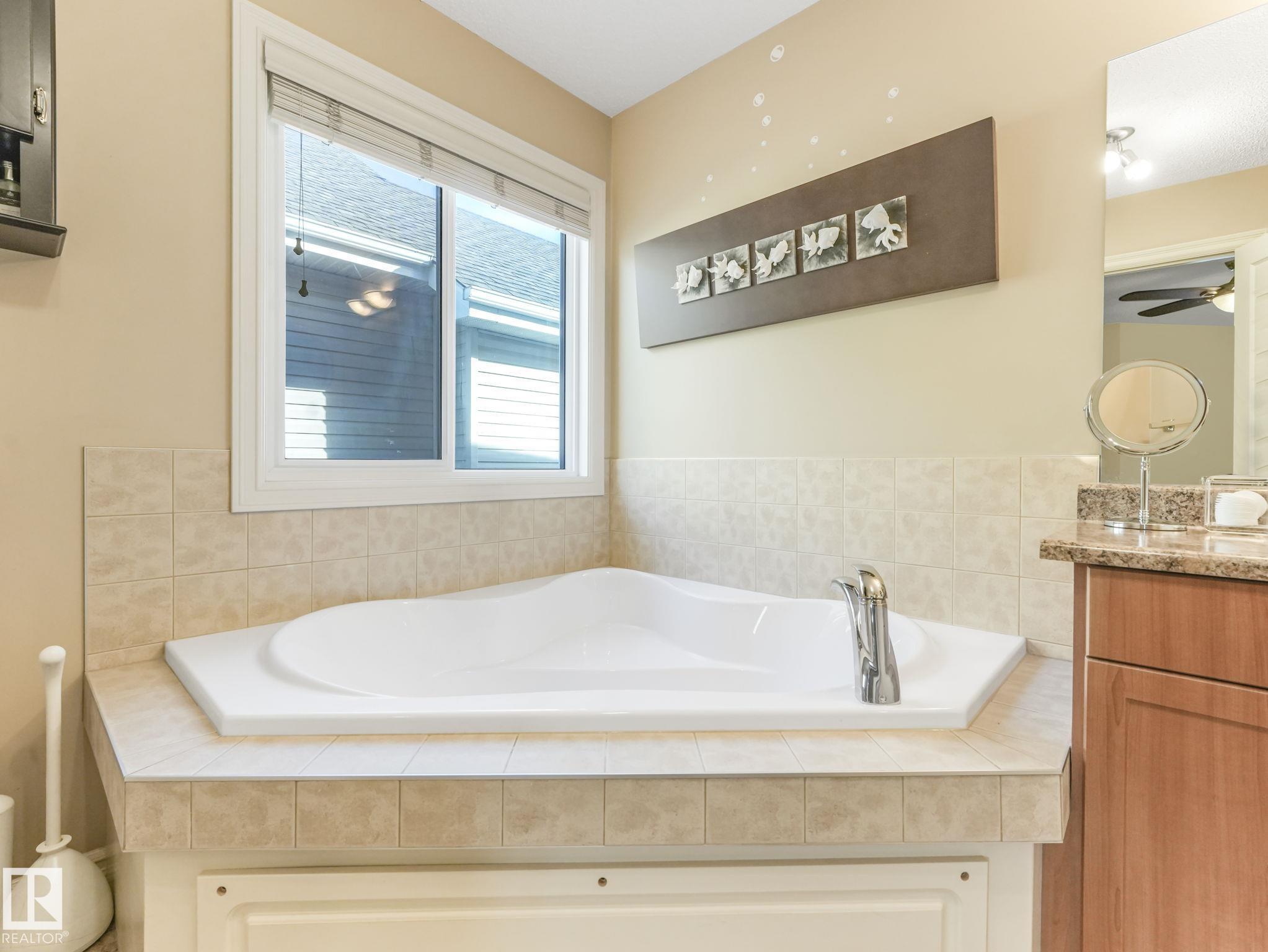 Photo 34 at 3031 Spence Wynd SW, Summerside, Edmonton