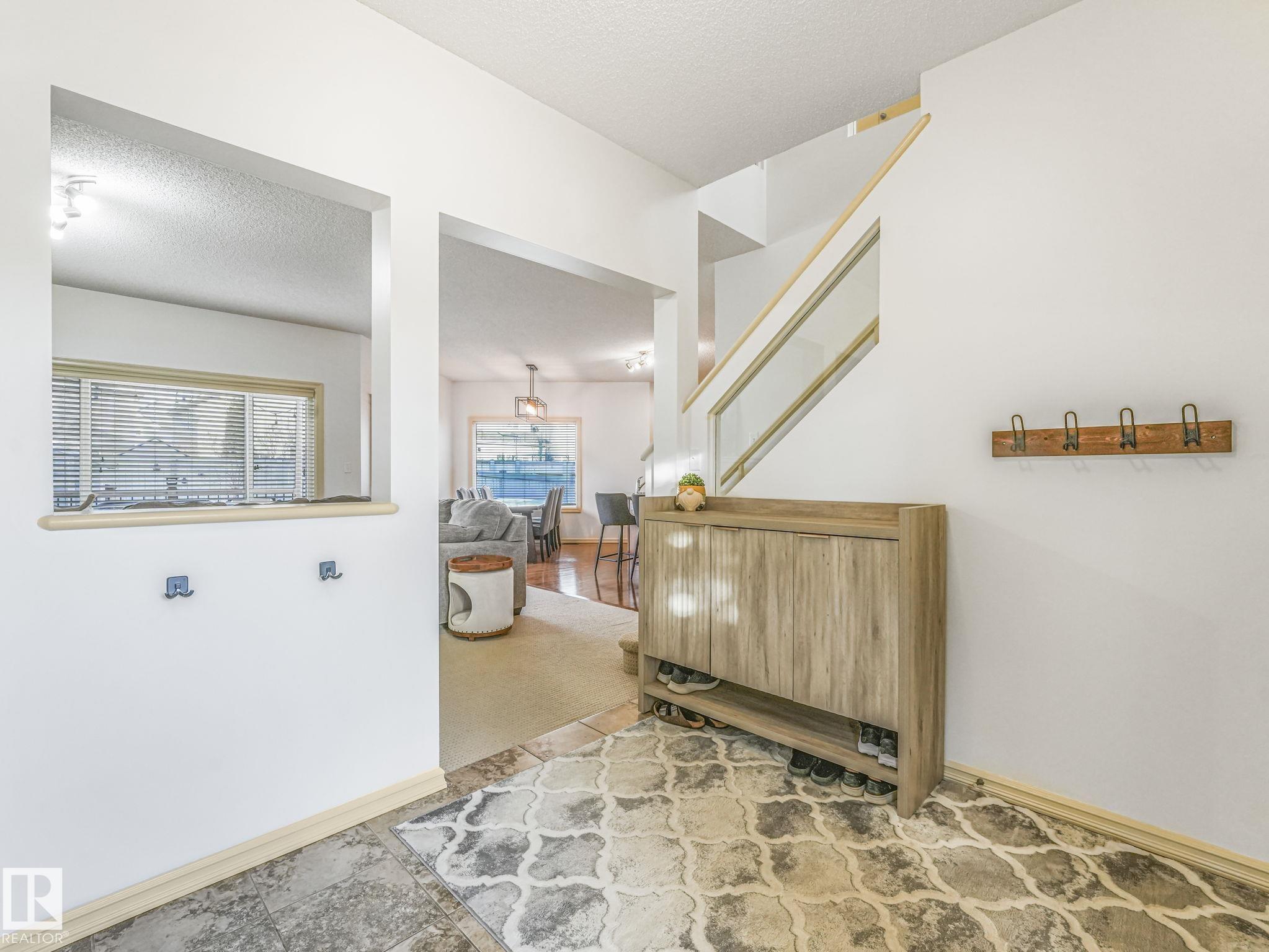 Photo 6 at 3031 Spence Wynd SW, Summerside, Edmonton