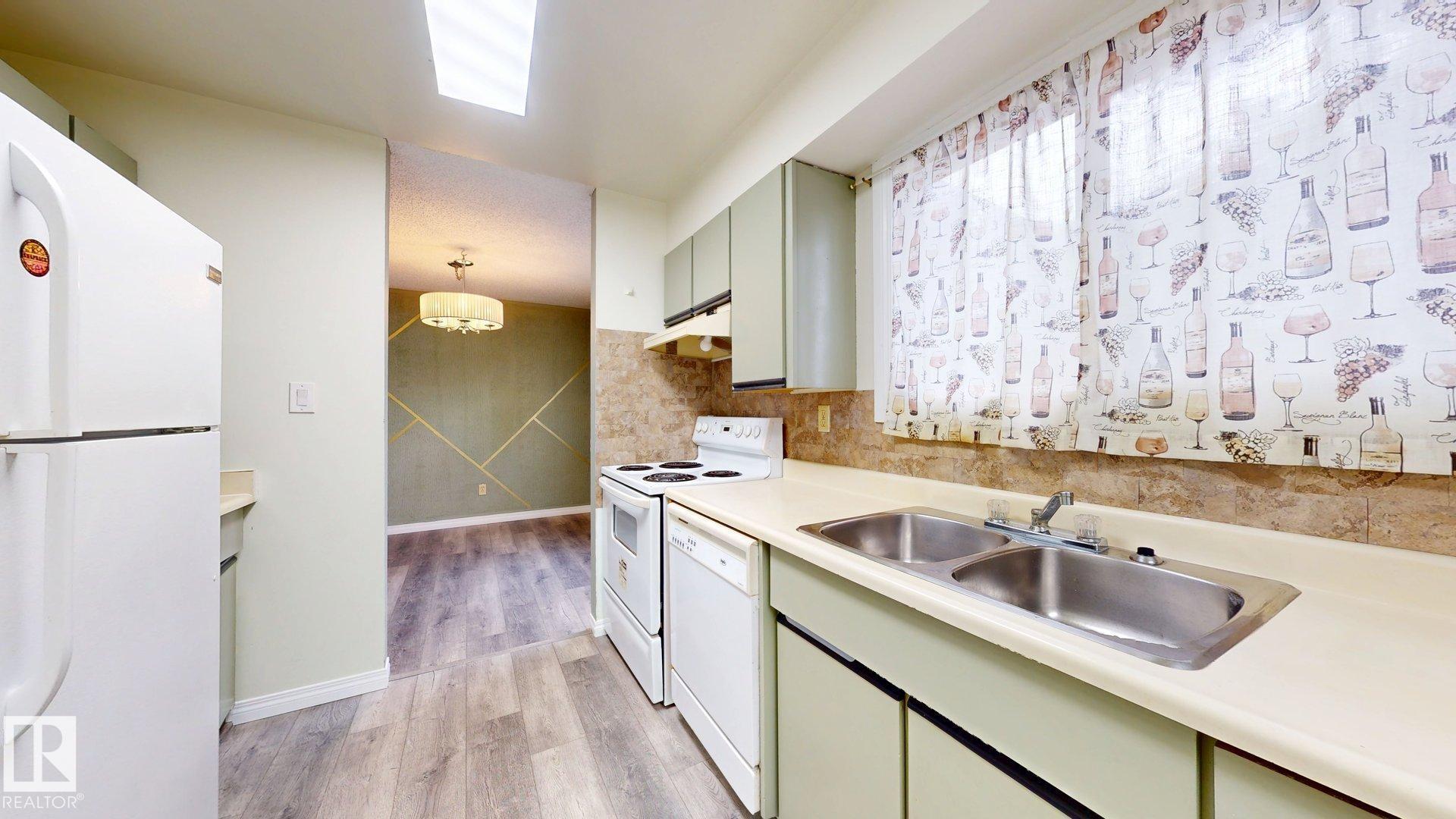 Photo 8 at 45 - 4403 Riverbend Road NW, Ramsay Heights, Edmonton