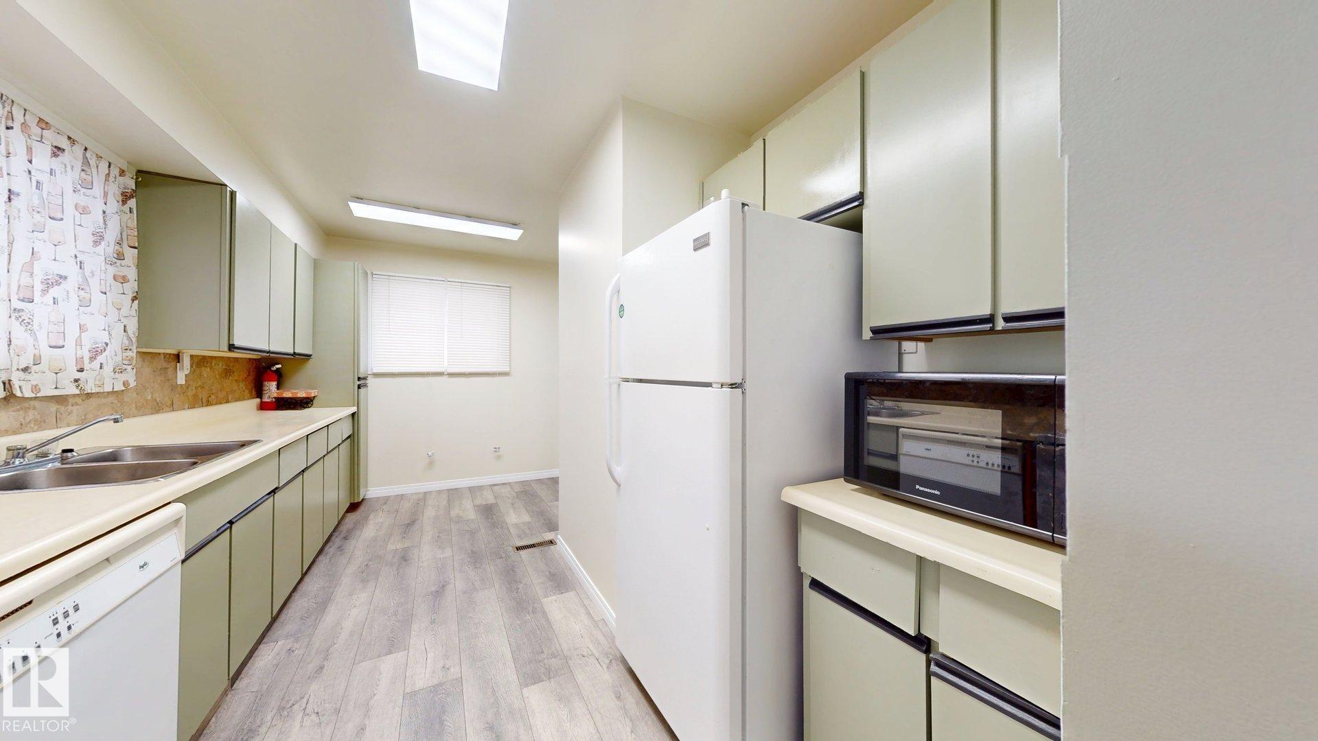 Photo 10 at 45 - 4403 Riverbend Road NW, Ramsay Heights, Edmonton